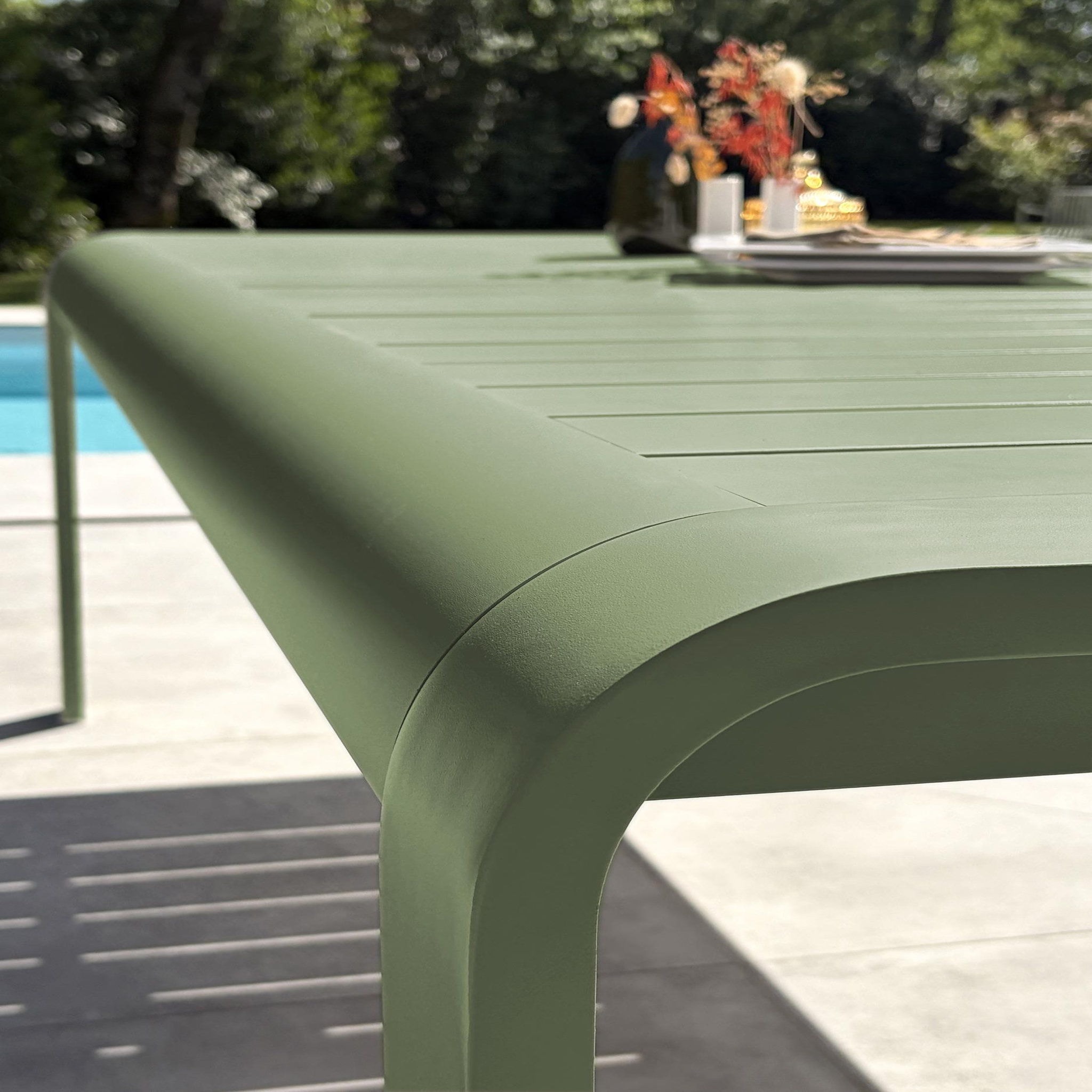 Voir la diapositive 4 : DCB GARDEN Table de jardin en aluminium
