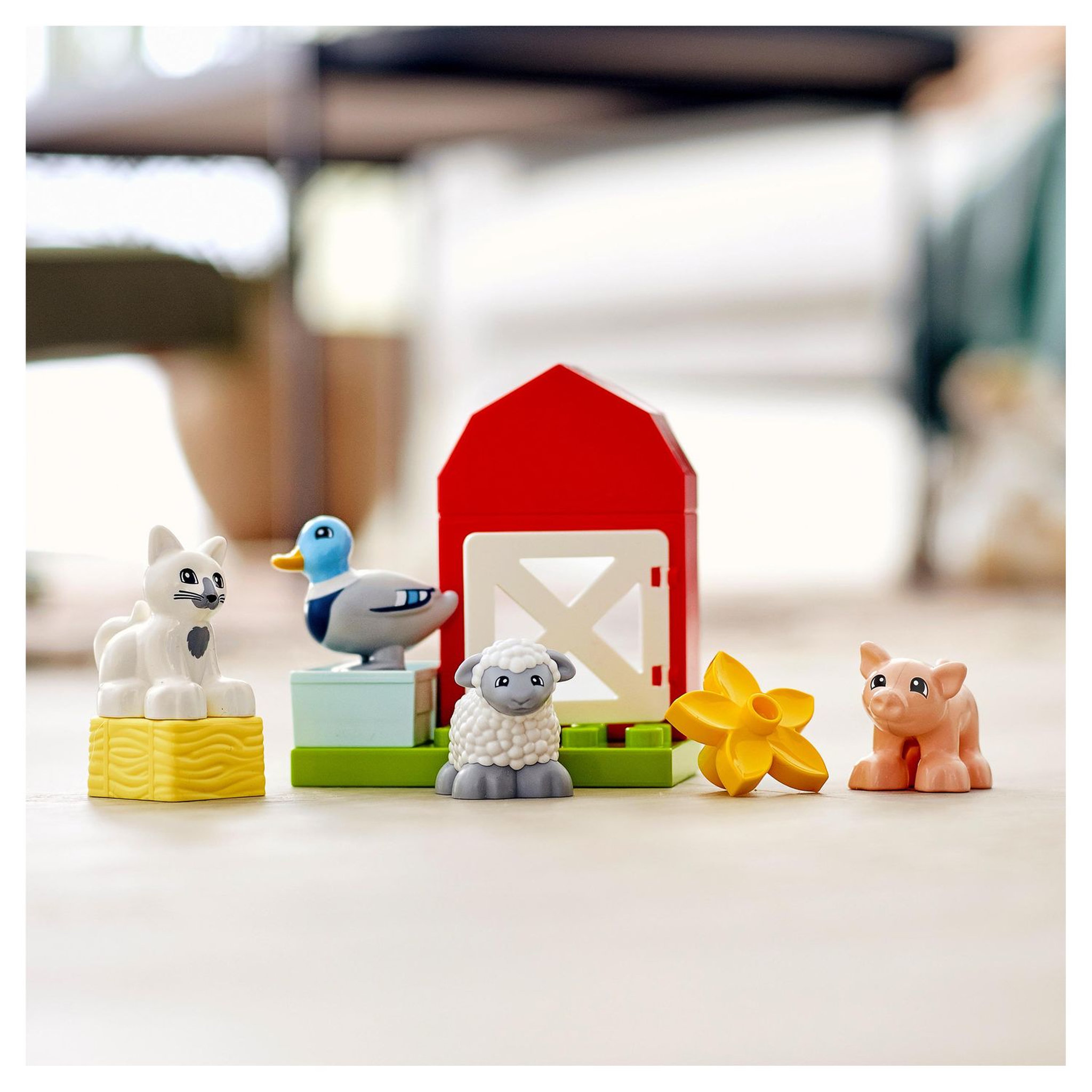 Voir la diapositive 6 : LEGO DUPLO 10949 - Town Les Animaux de la Ferme