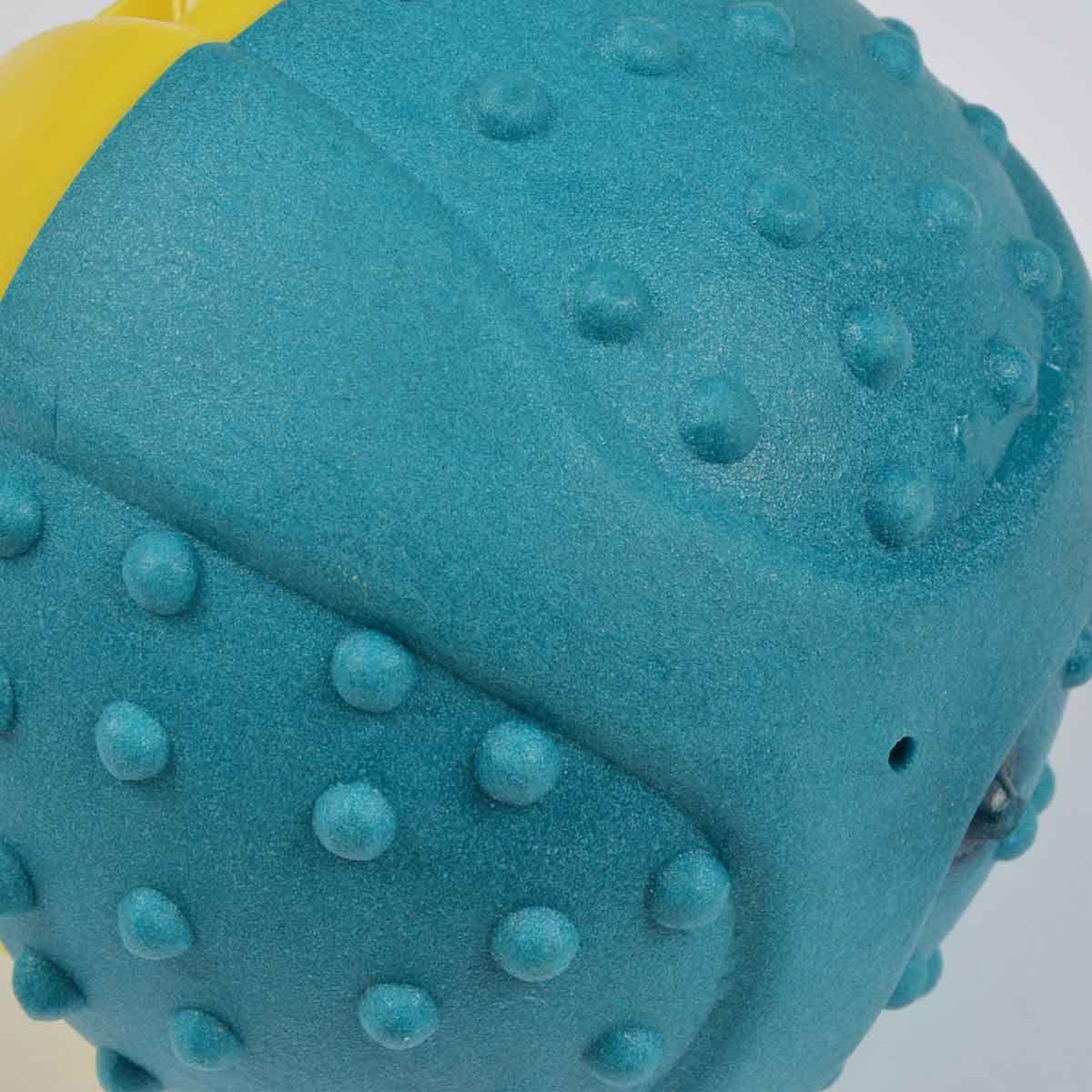 Voir la diapositive 2 : LOVE STORY Jouet pour chien balle  géométrique  9cm bleu