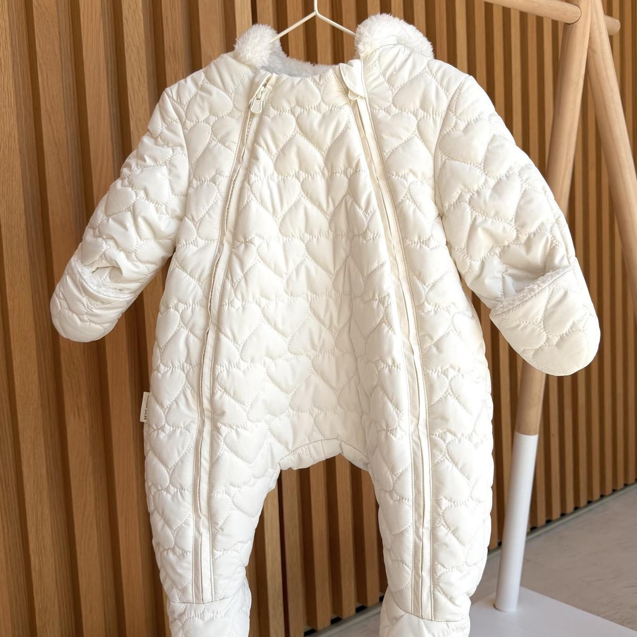 Voir la diapositive 4 : PETIT BEGUIN Combi pilote miette - fille