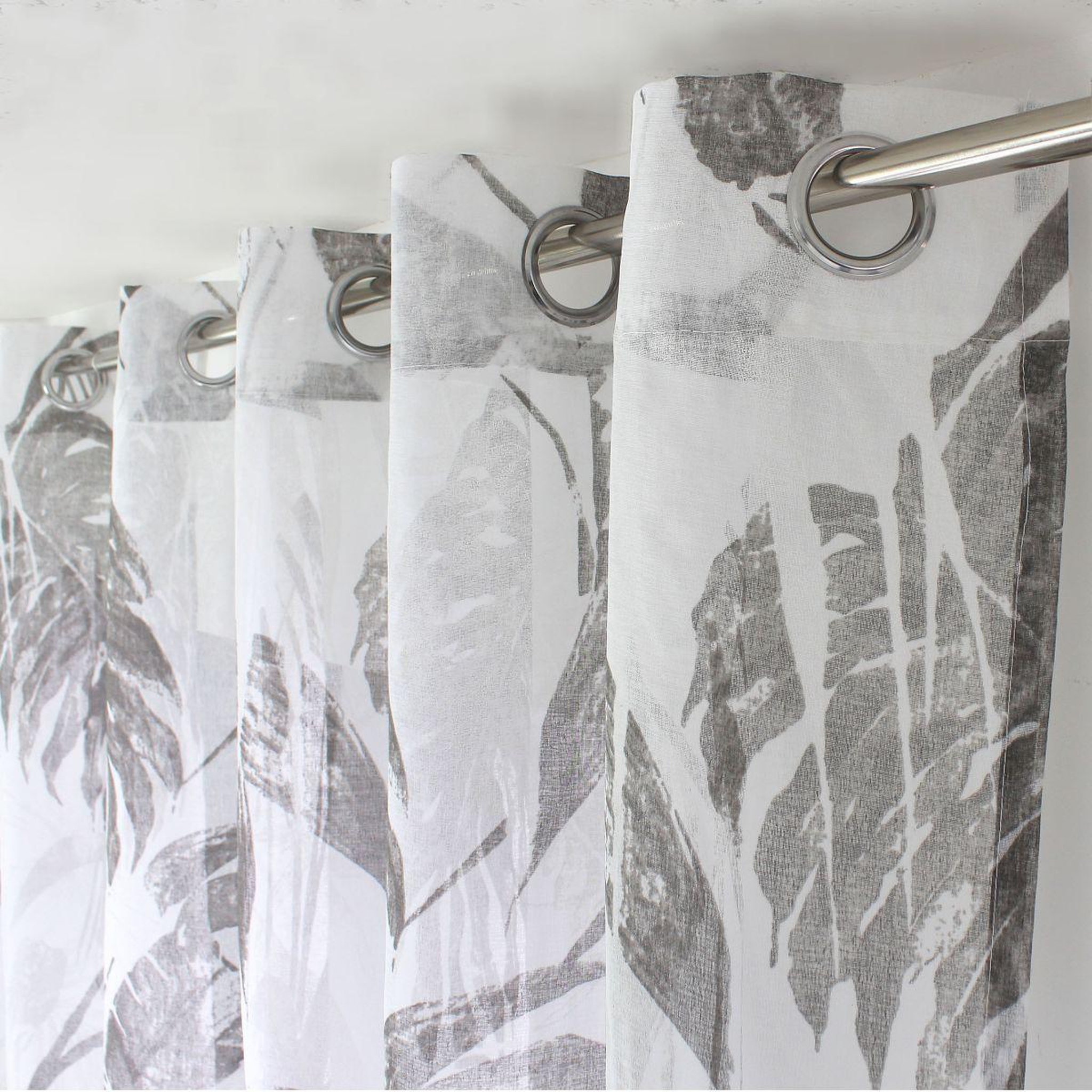 Voir la diapositive 2 : ENJOY HOME Rideau voilage imprimé  milano  140x240cm multicolore