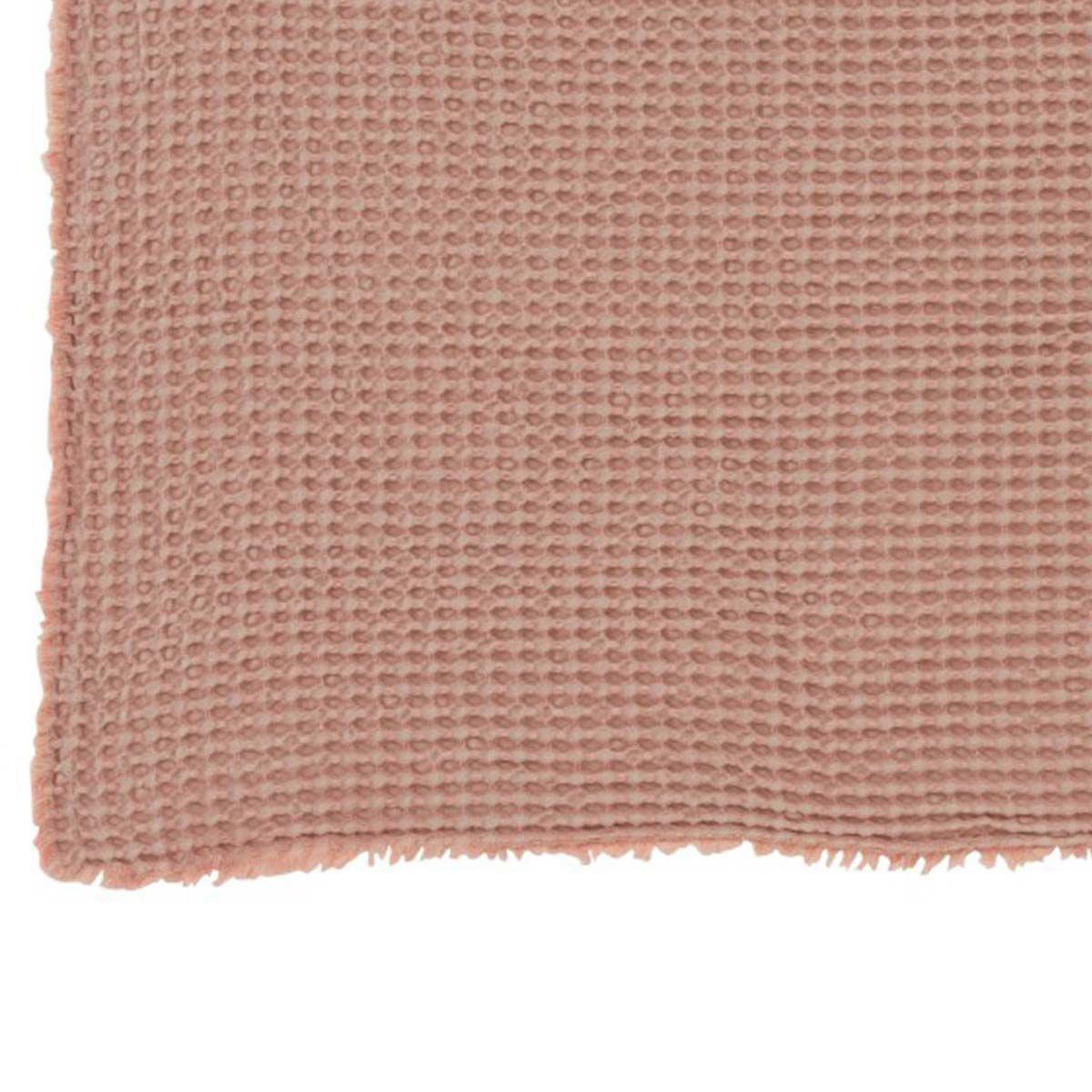 Voir la diapositive 2 : J-LINE Plaid déco  gaufré  130x170cm rose clair