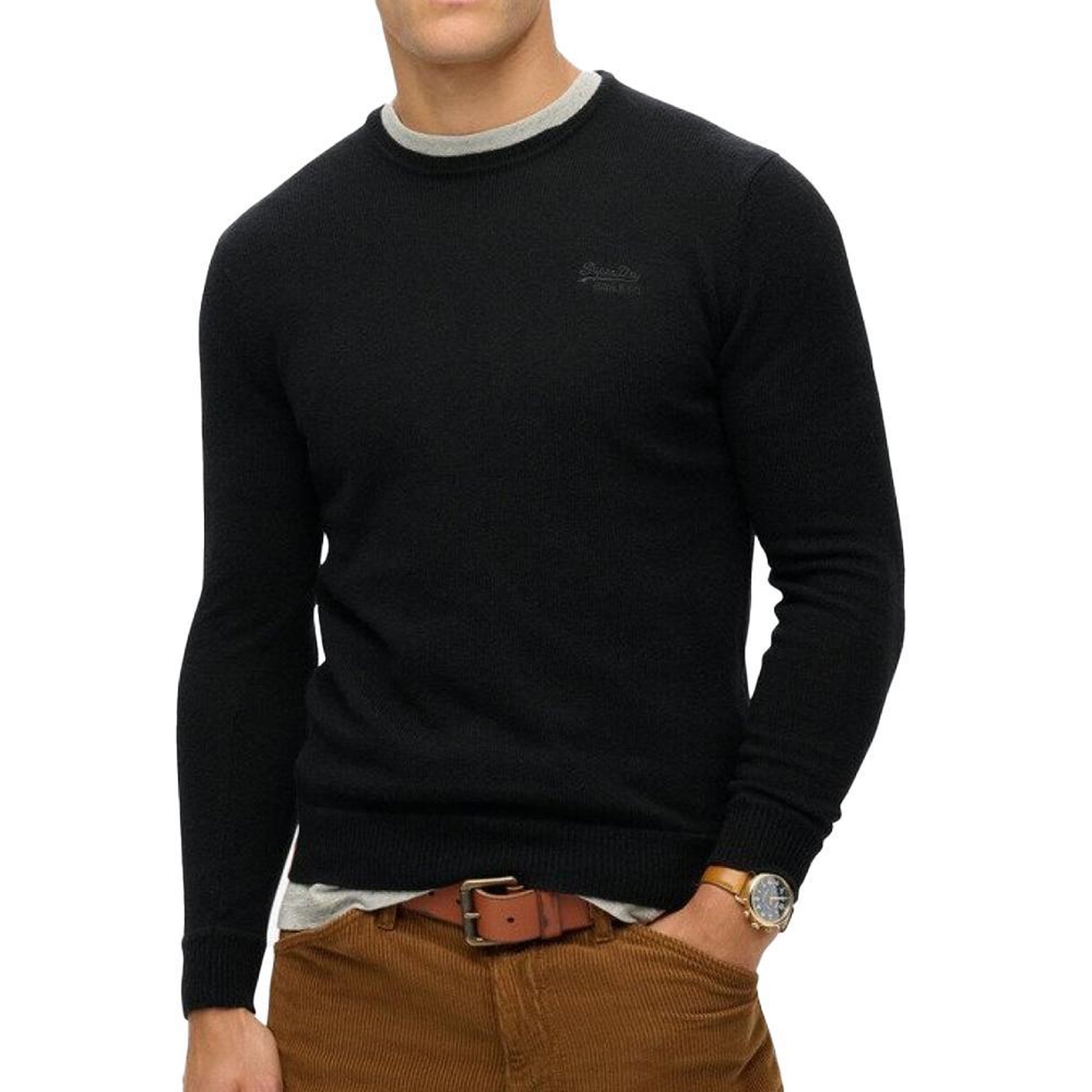 SUPERDRY Pull Noir Homme Superdry Essential Slim Fit Crew Jumper. Coloris disponibles : Noir