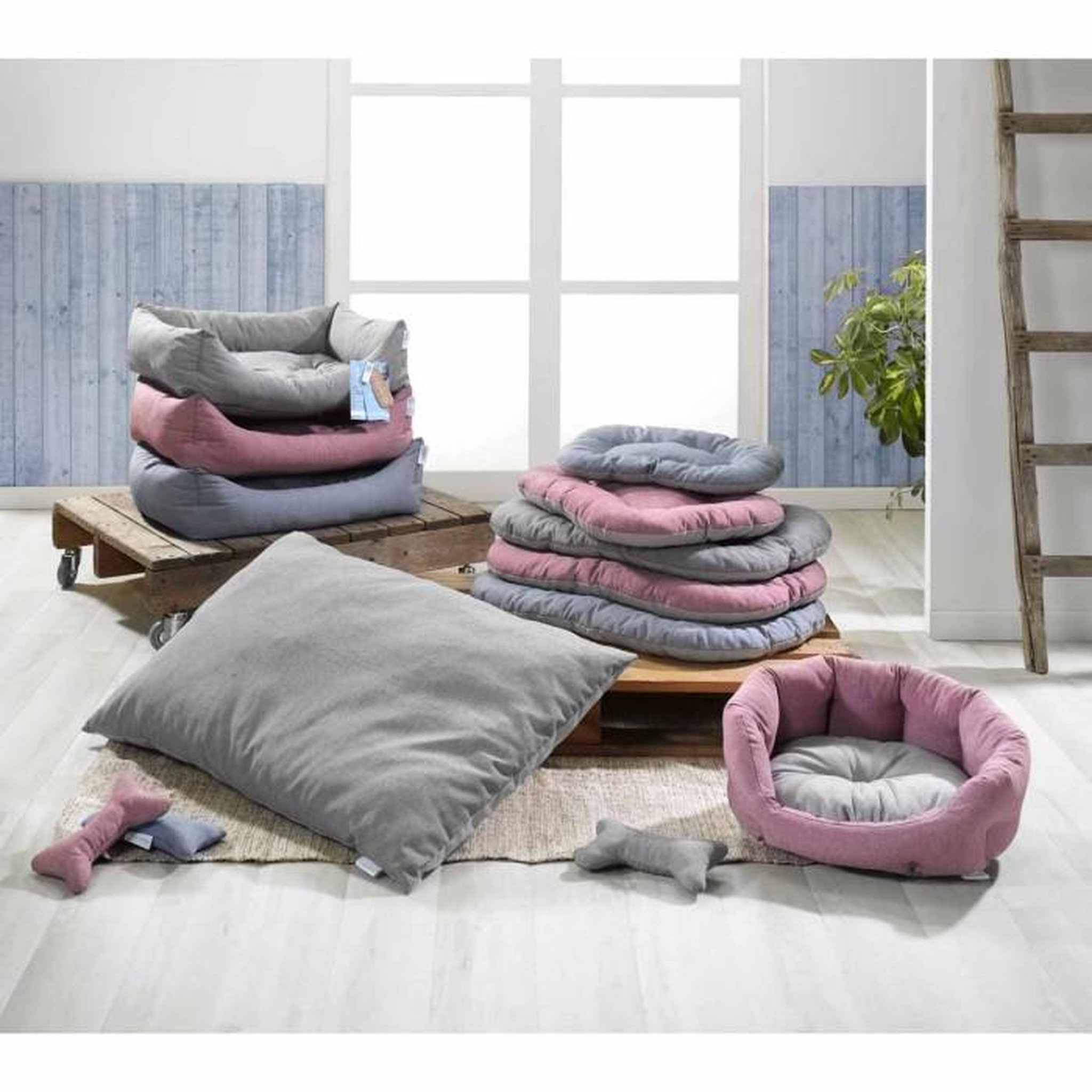 Voir la diapositive 3 : Paris Prix Panier pour Chien & Chat  Eco Blu  85cm Rouge