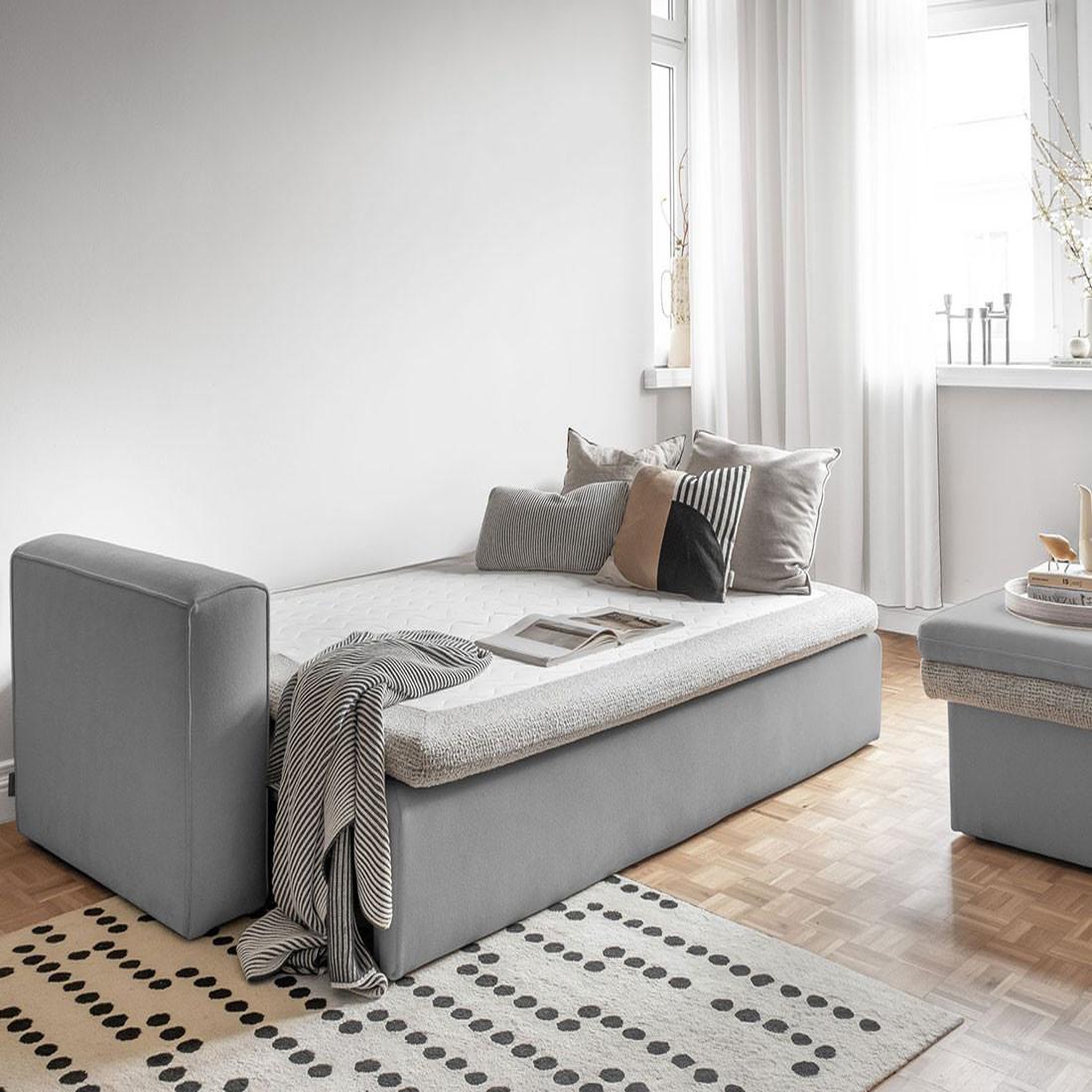 Voir la diapositive 4 : BEST MOBILIER Wilson - canapé droit 3 places convertible avec coffre en tissu et tissu texturé