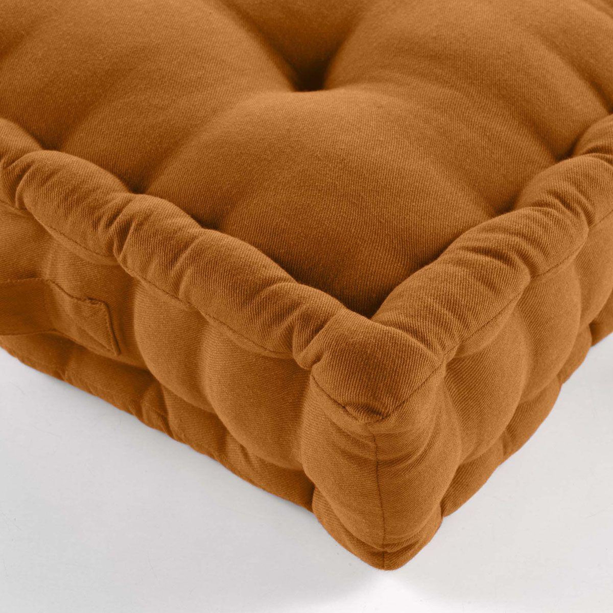 Voir la diapositive 3 : Douceur d'Intérieur Coussin de Sol  Twily  50x50cm Camel