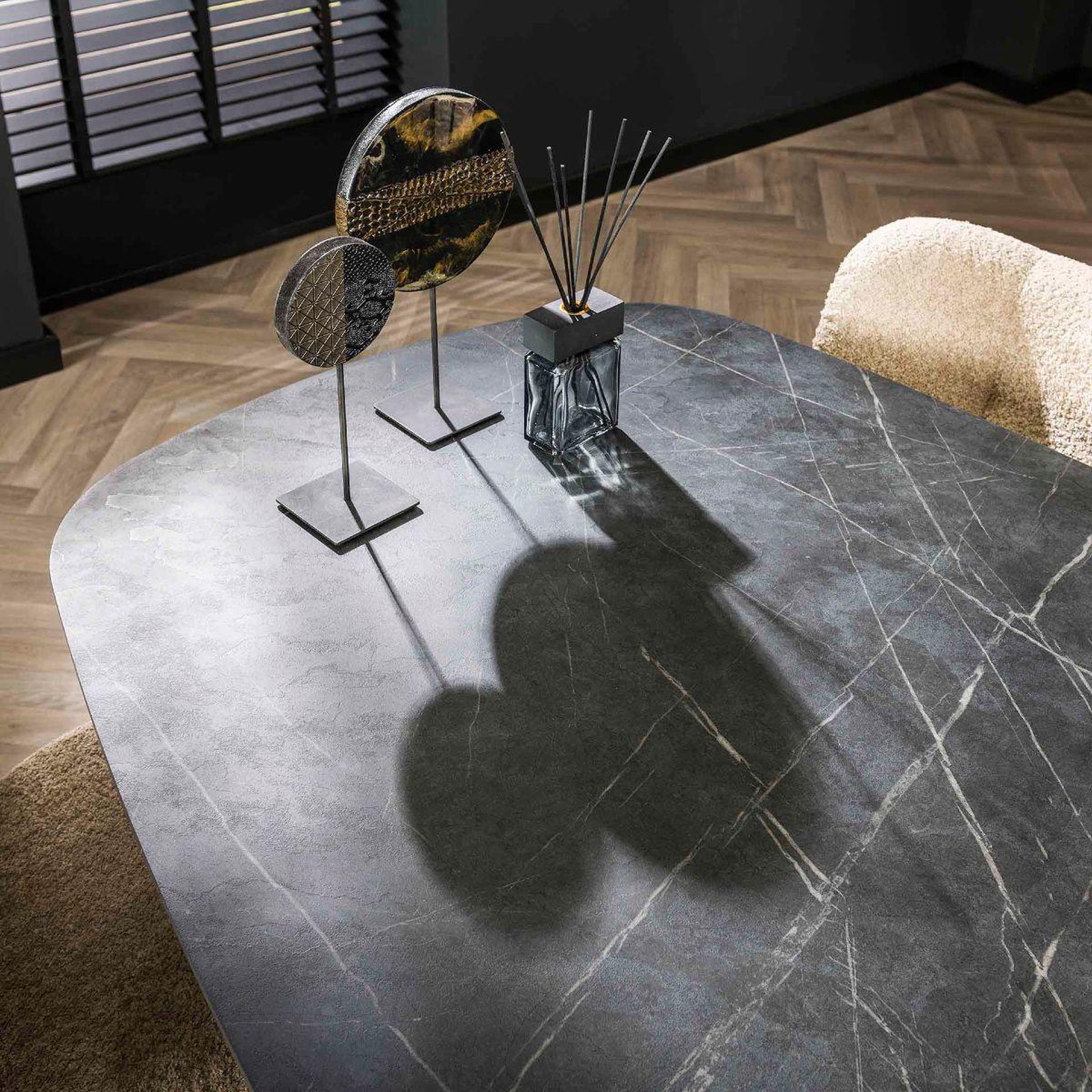 Voir la diapositive 4 : JLC KREATION Table à manger ovale en bois aspect céramique 180cm maeva 2
