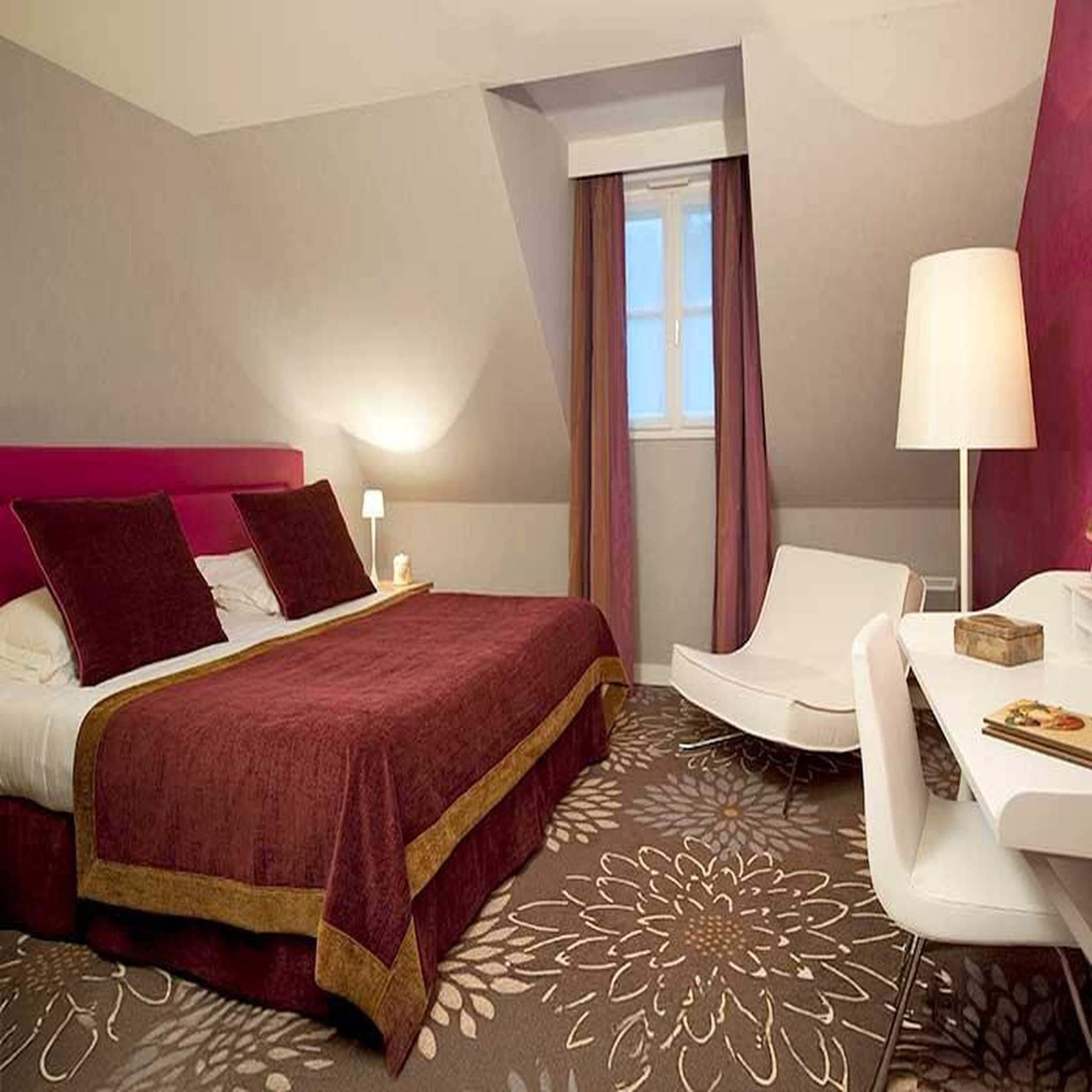 Voir la diapositive 2 : Smartbox Séjour de 2 jours en duo au manoir du lys en normandie - coffret cadeau séjour
