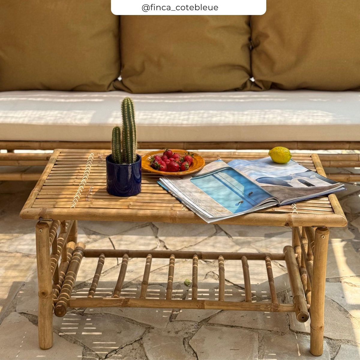 Rendez vous déco Salon de jardin blanc en bambou avec canapé, fauteuil et table basse-Vadella