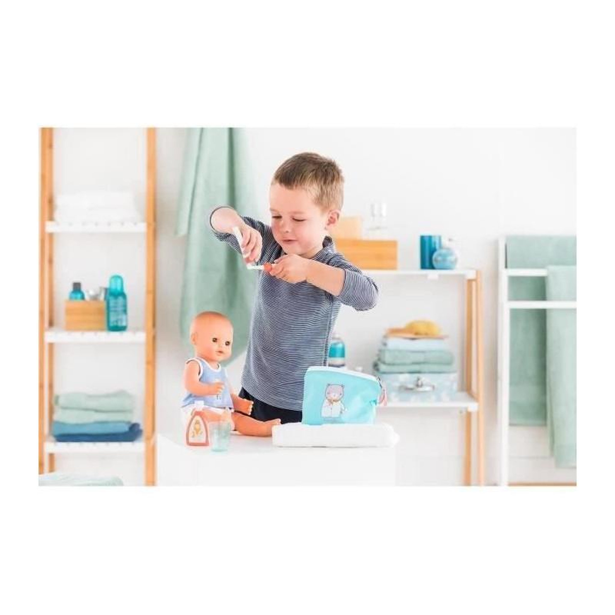 Voir la diapositive 4 : Corolle Trousse de toilette et accessoires pour poupon 36 et 42 cm