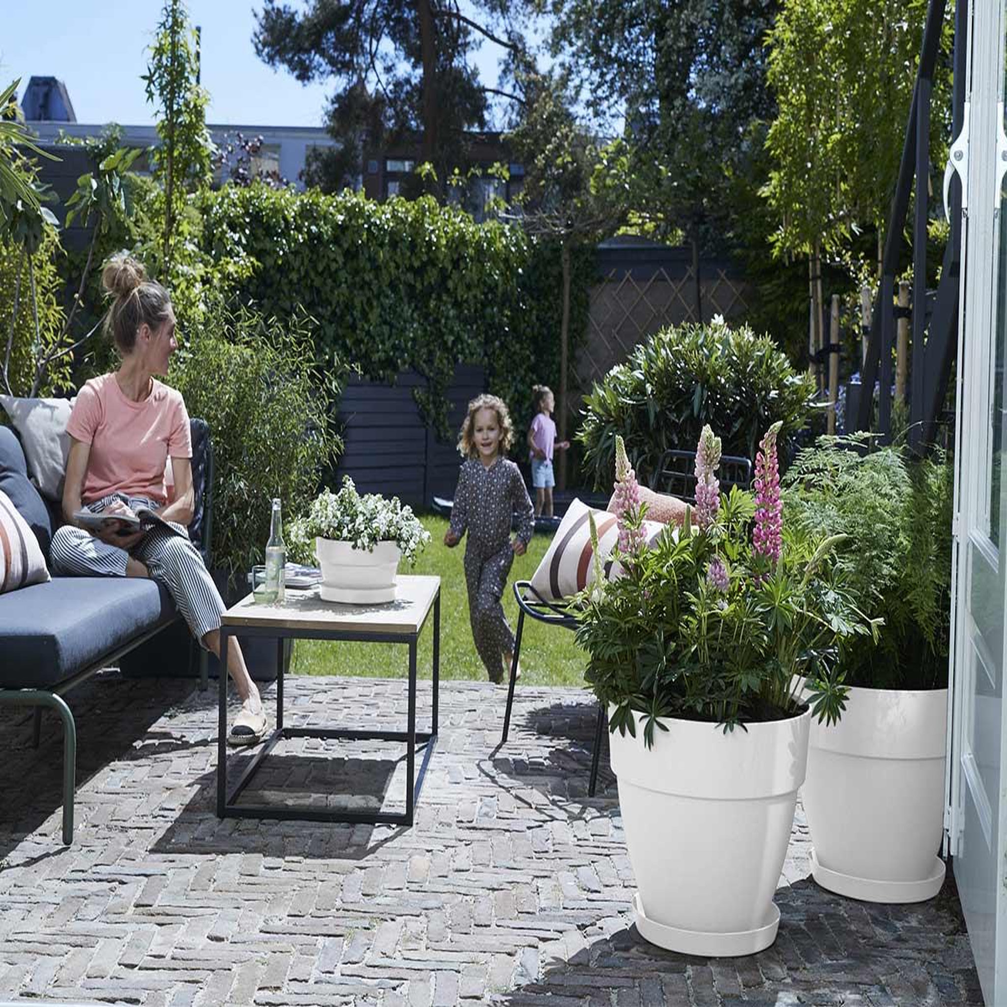 Voir la diapositive 5 : ELHO Pot de fleurs rond Vibia Campana - Ø 47 x H.40 cm - Blanc - Elho