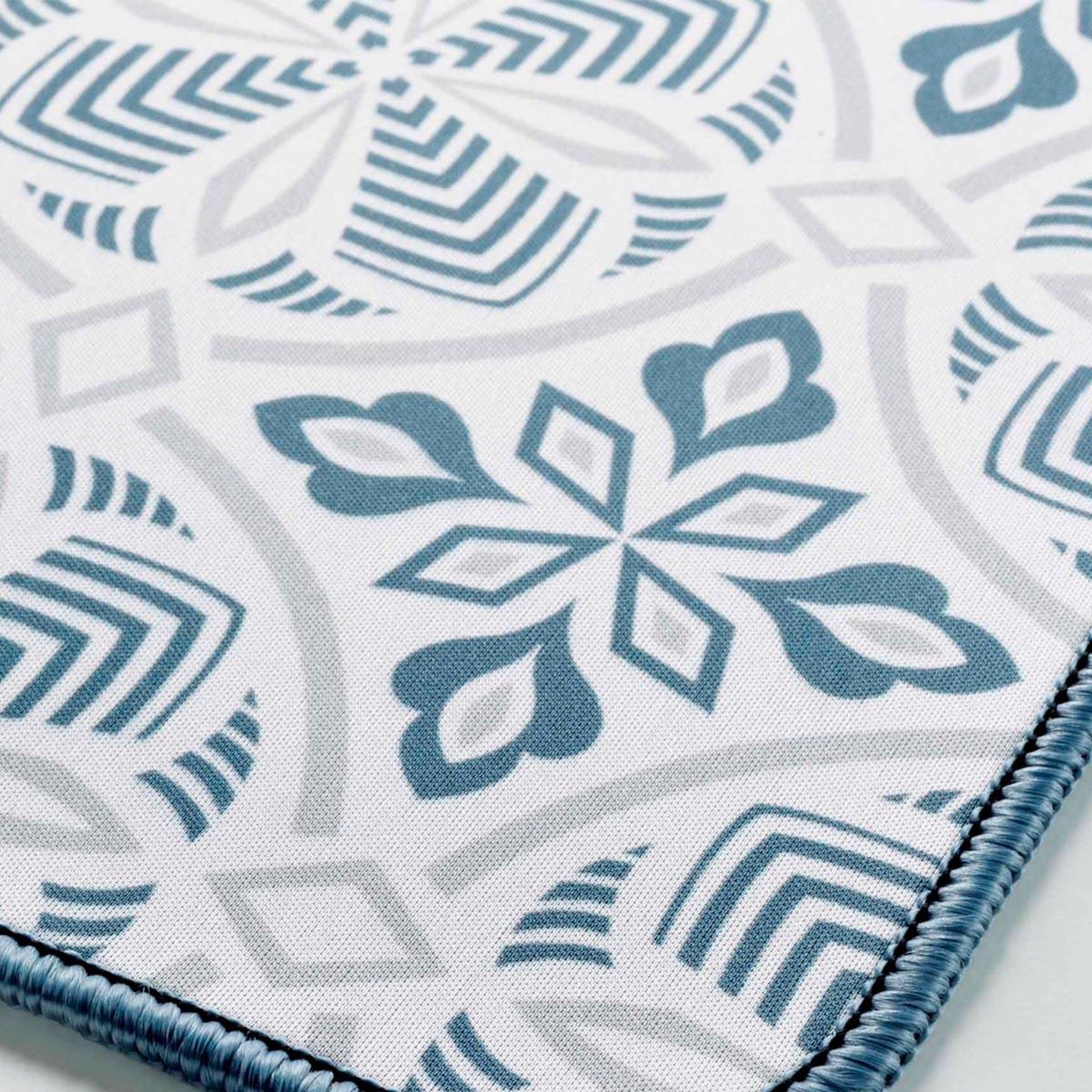 Voir la diapositive 2 : Douceur d'Intérieur Tapis déco imprimé  joan  45x75cm bleu