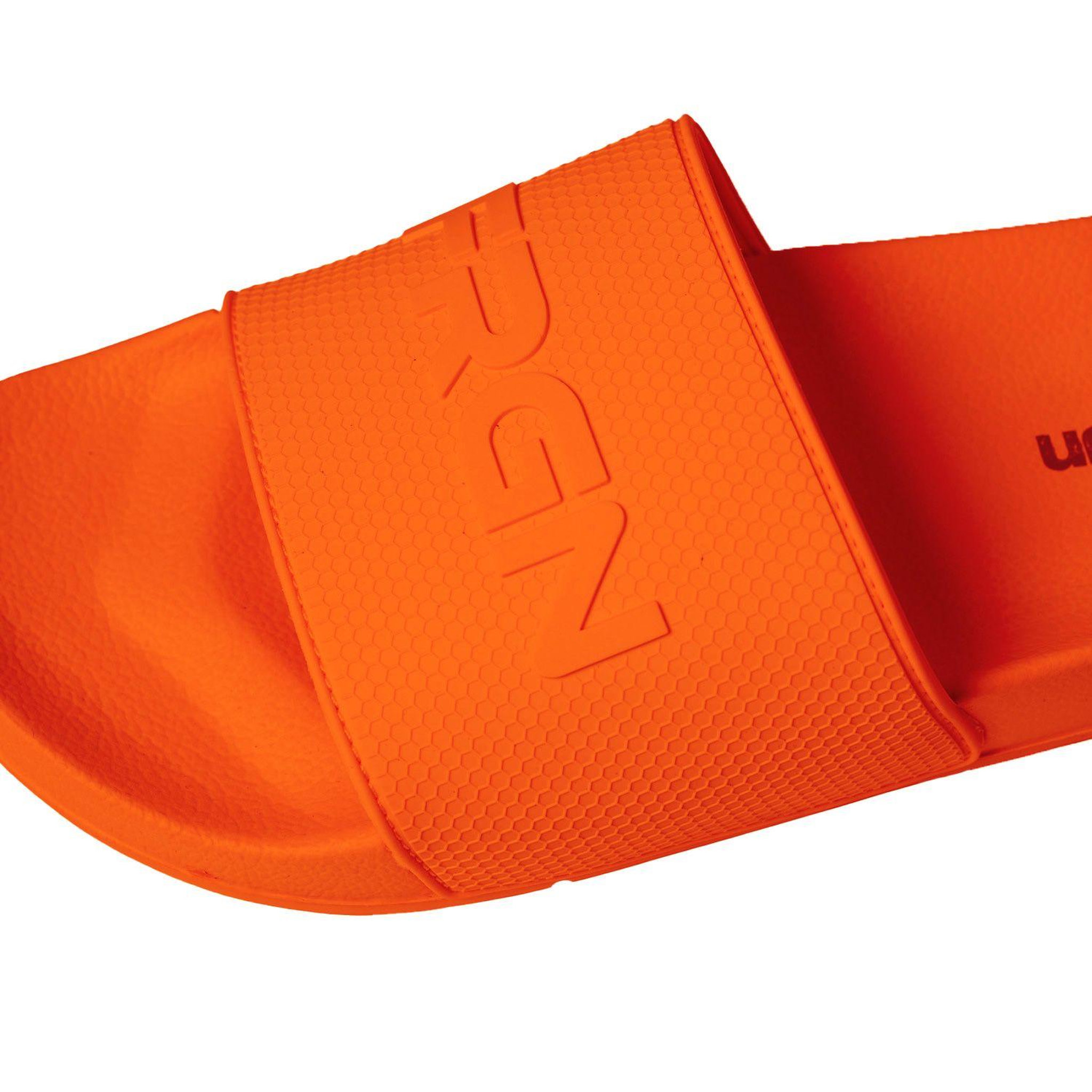 Voir la diapositive 2 : FREEGUN Paire de claquettes enfant rubber a4