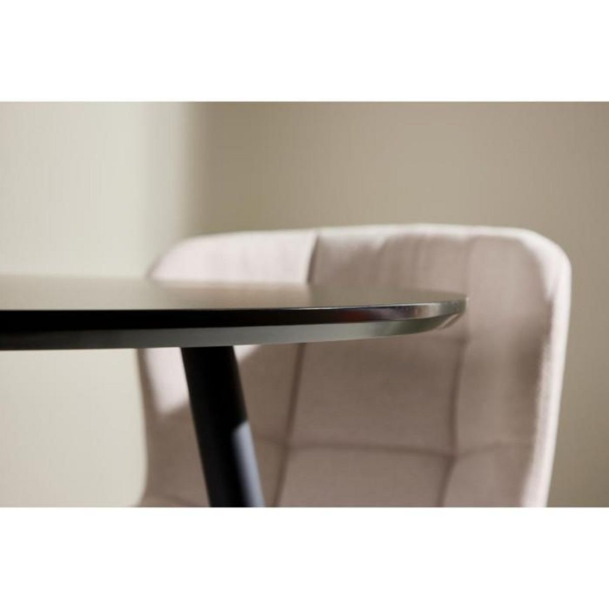 Paris Prix Table à Manger Ronde  Plaza  100cm Noir