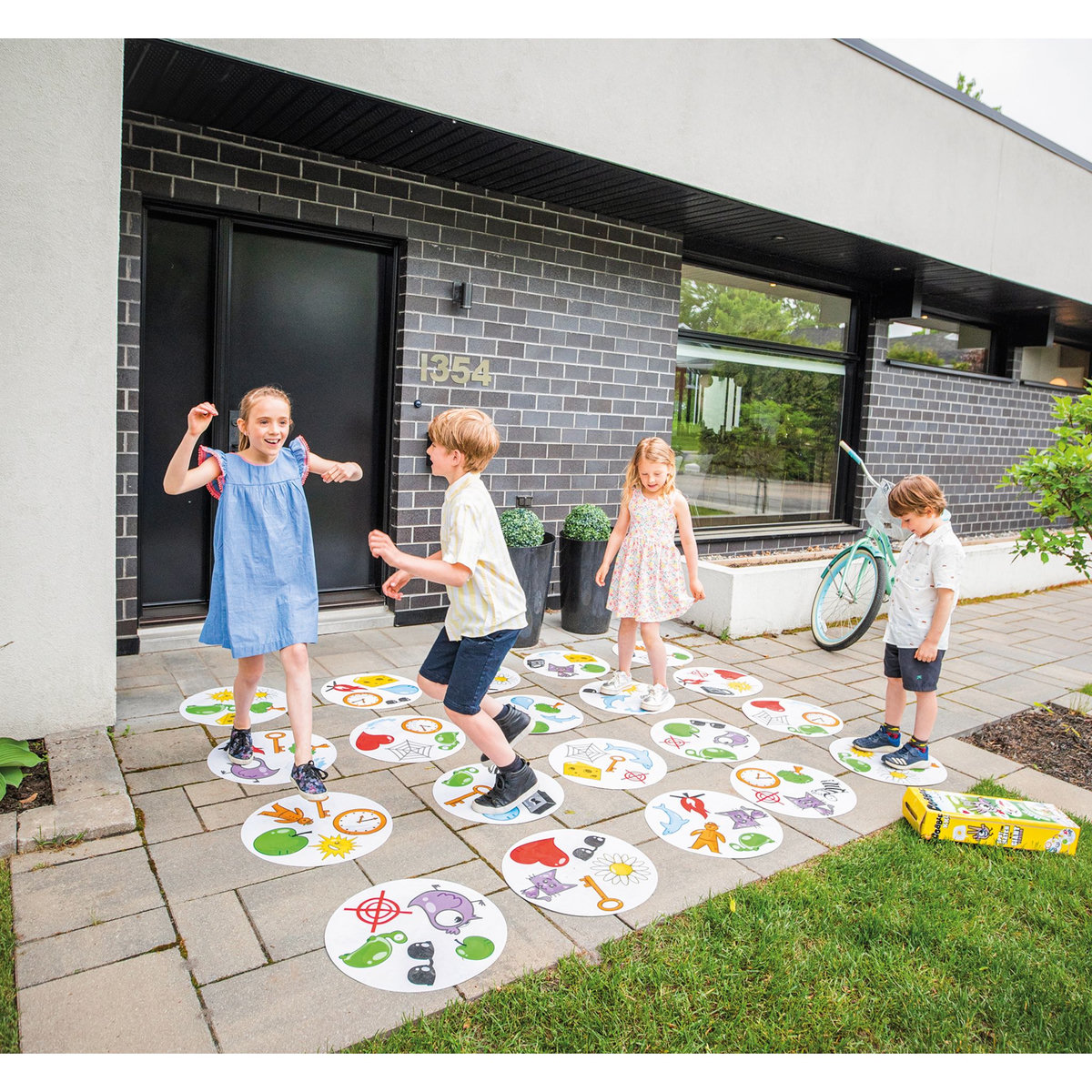 ASMODEE Jeu Dobble XXL