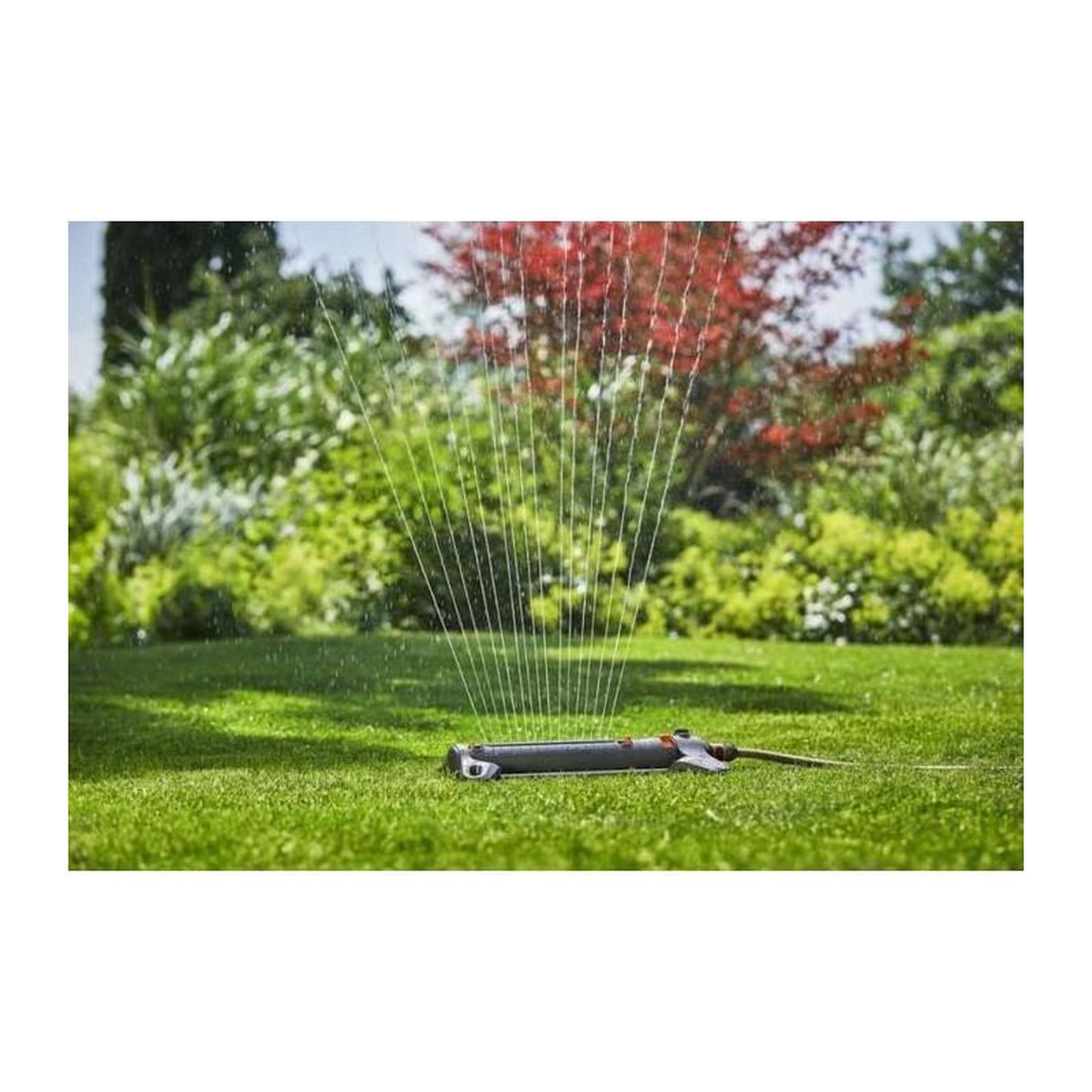 Voir la diapositive 2 : Gardena Arroseur oscillant AquaZoom L - arrosage 28 à 350 m² - portée 7 à 21m - largeur 4 à 17 m