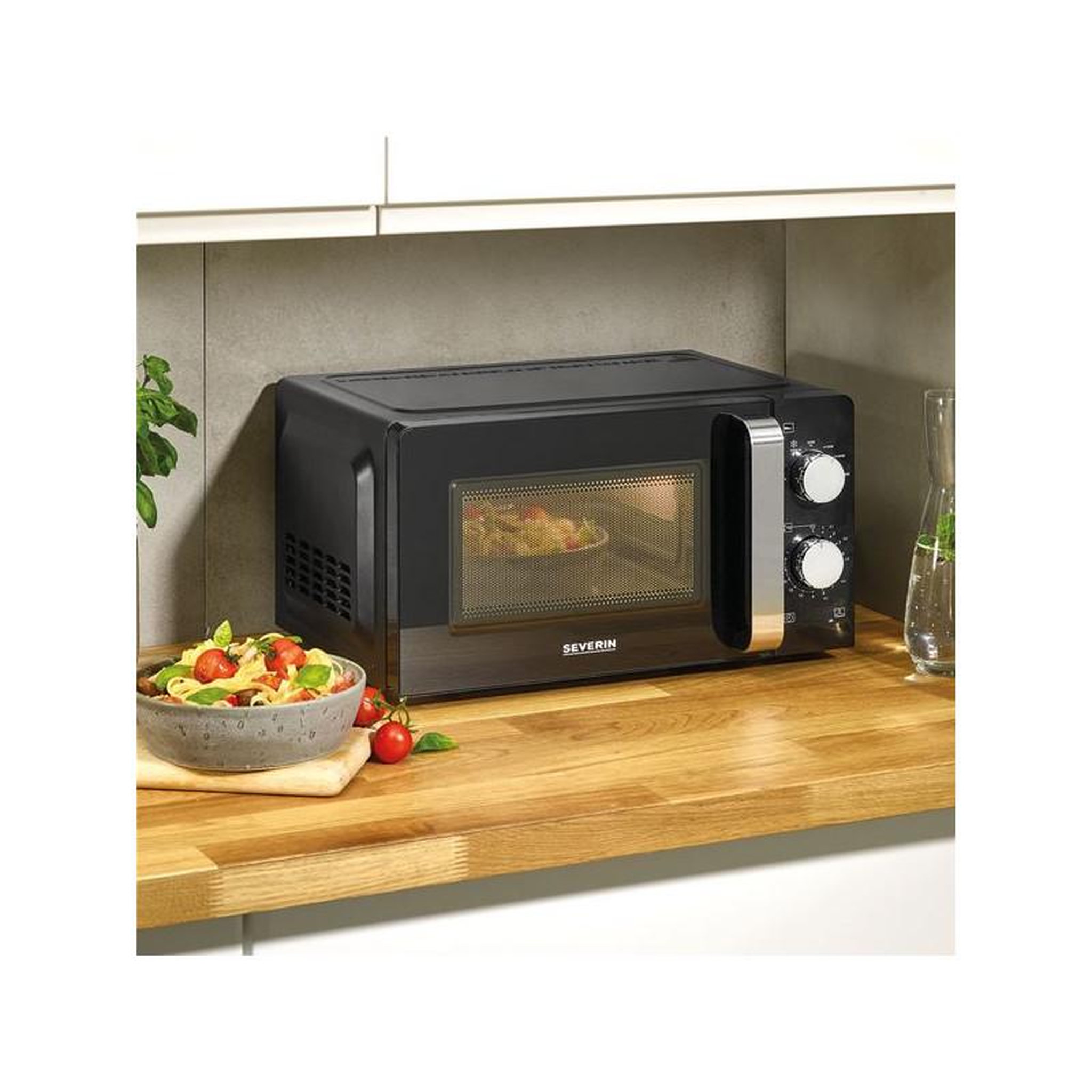 Voir la diapositive 5 : SEVERIN Micro-ondes solo 17l 700w noir/argent - mw7886