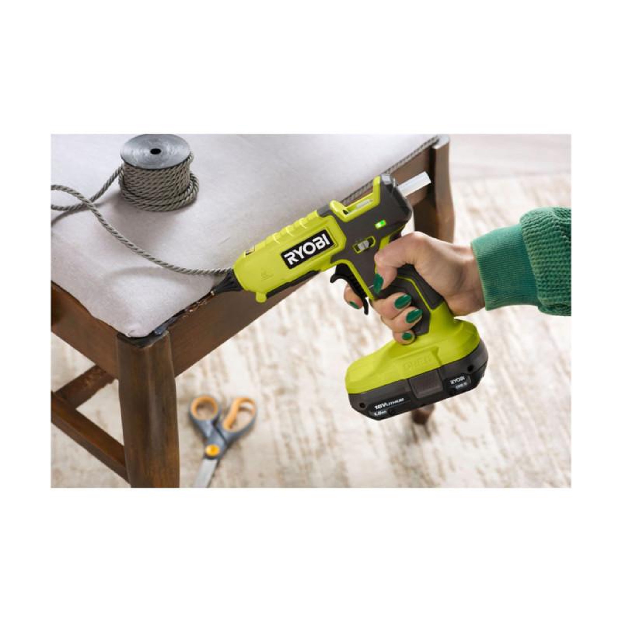 Voir la diapositive 2 : Ryobi Pack ryobi pistolet à colle 2 températures 18v one+ rgl18-0 - 1 batterie 2.5ah - 1 chargeur rapide