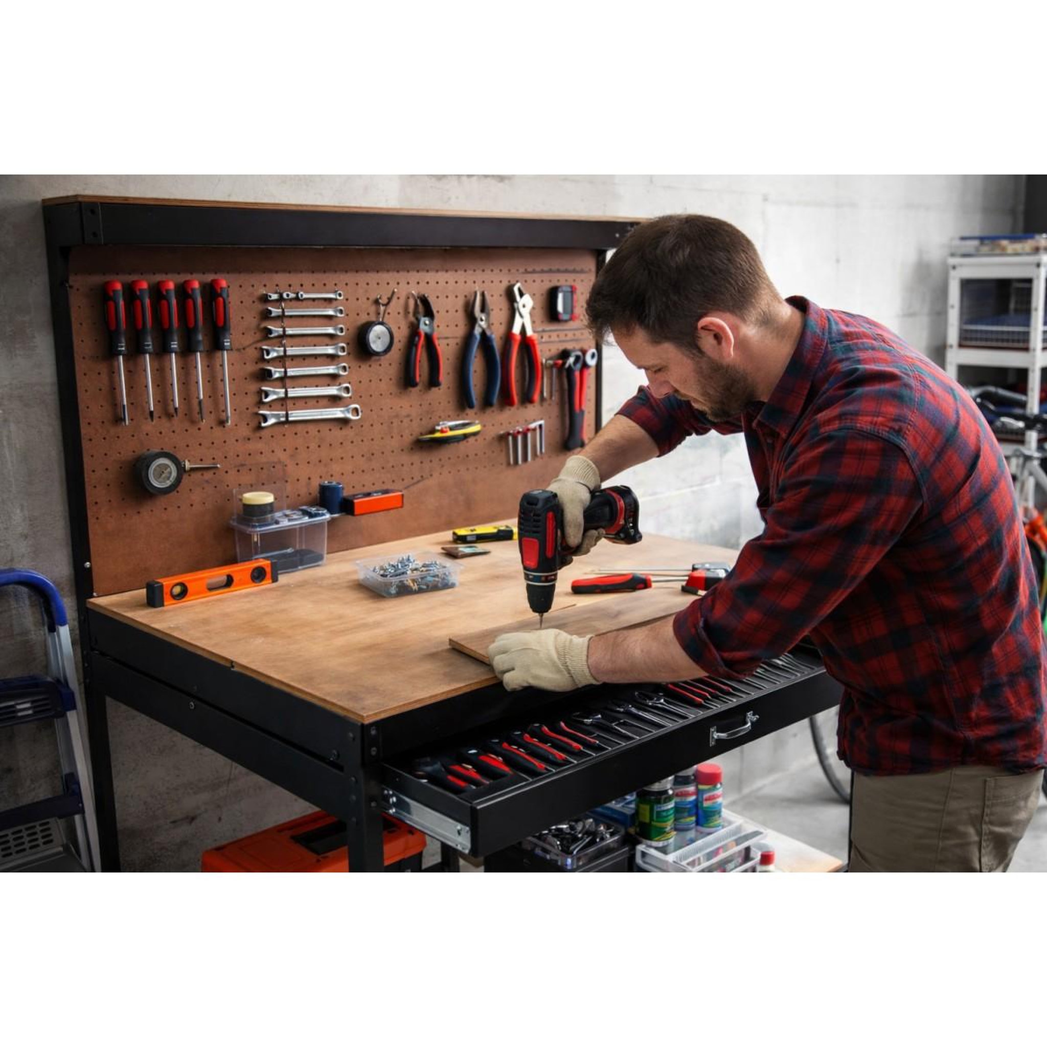 Voir la diapositive 5 : Proweltek Etabli d'atelier panneau porte outils perforé 120x60 xh150cm etagère + grand tiroir de rangement proweltek