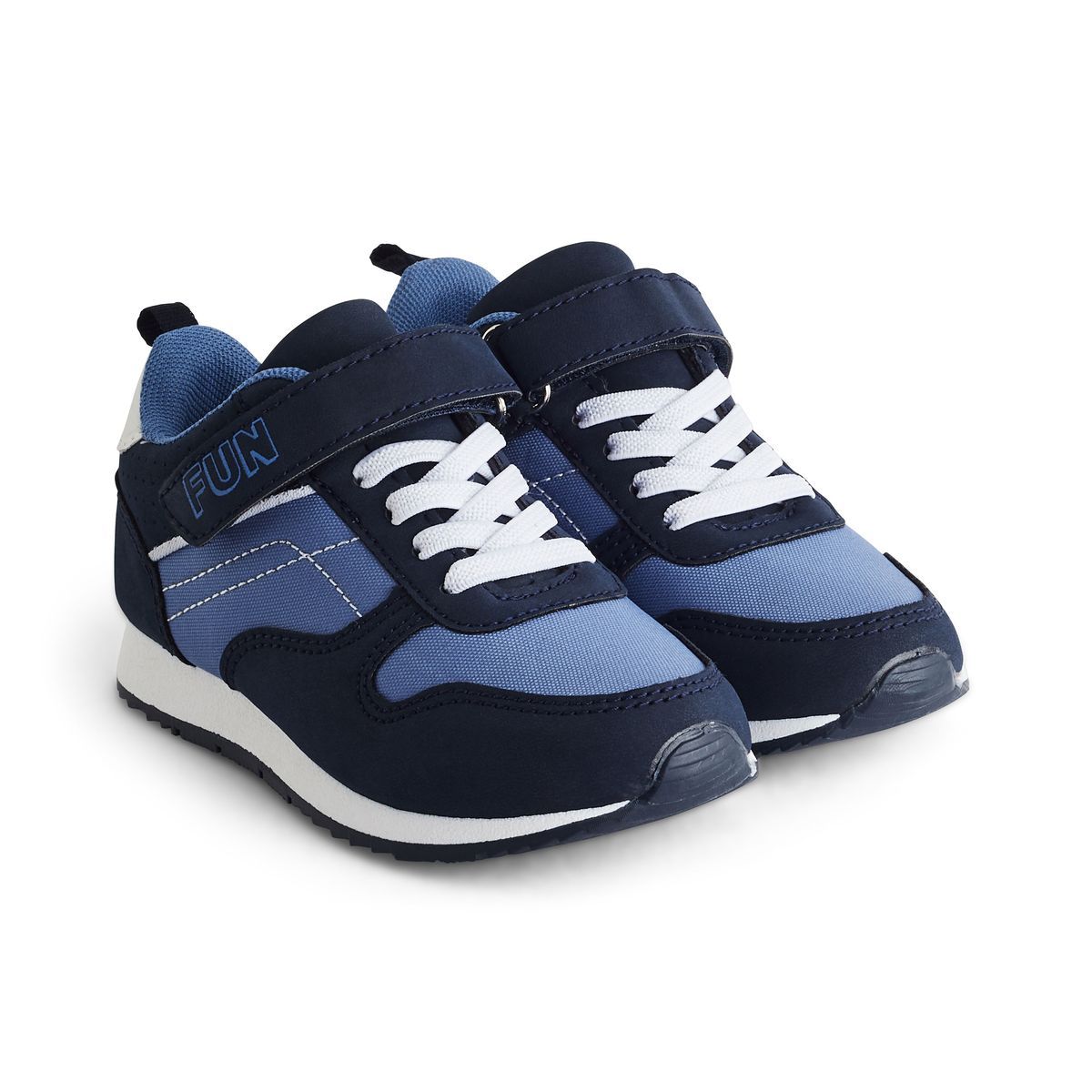 IN EXTENSO Baskets garçon du 24 au 30