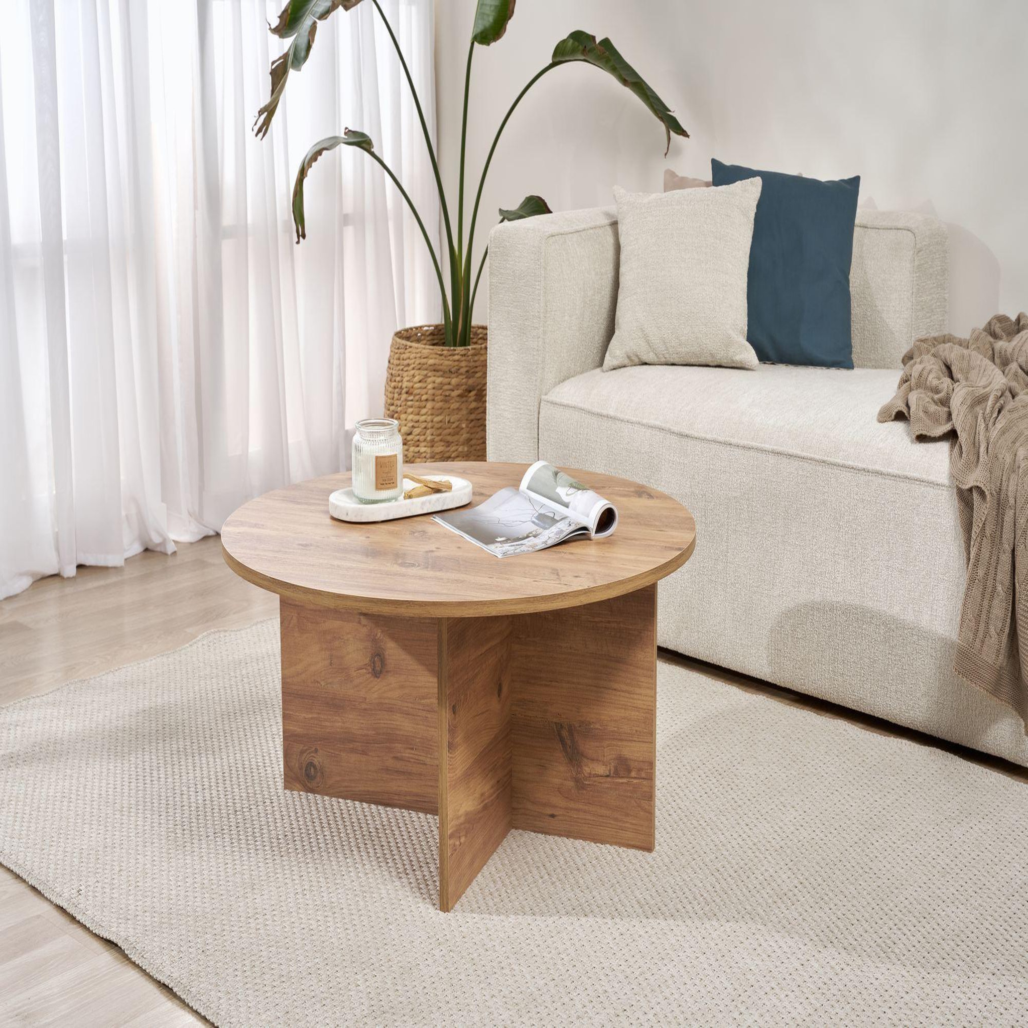 Voir la diapositive 3 : Habitat et Jardin Table basse en bois  soleil  - 90 x 90 x 40 cm - pin atlantique