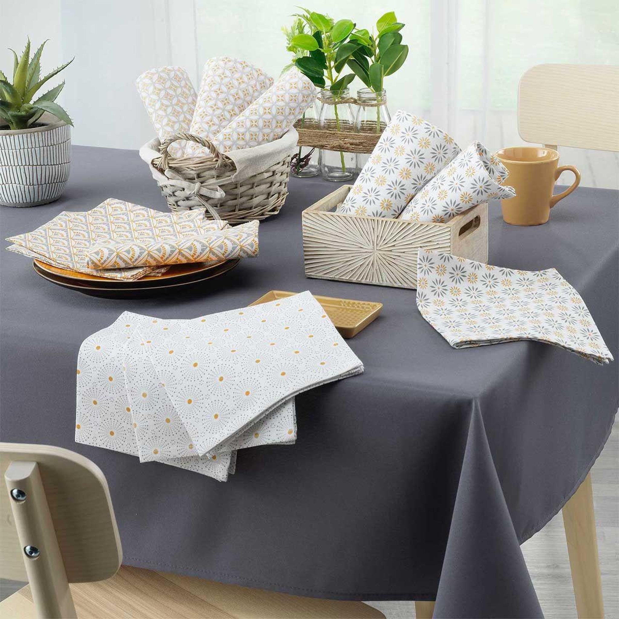 Voir la diapositive 3 : Douceur d'Intérieur Lot de 3 serviettes de table  azelia  40x40cm gris