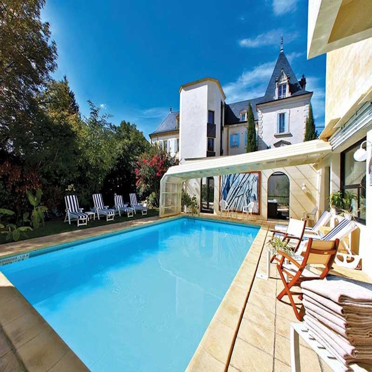 Smartbox Séjour Premium avec activité détente ou sensations fortes pour les amoureux - Coffret Cadeau Multi-thèmes