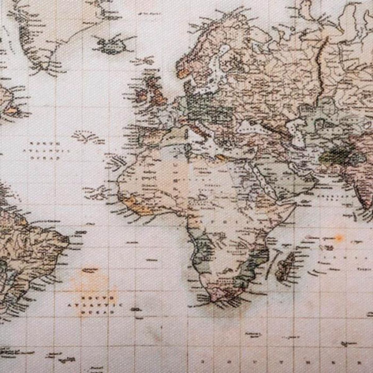 ATMOSPHERA Lot de 4 Malles  Mappemonde  56cm Multicolore