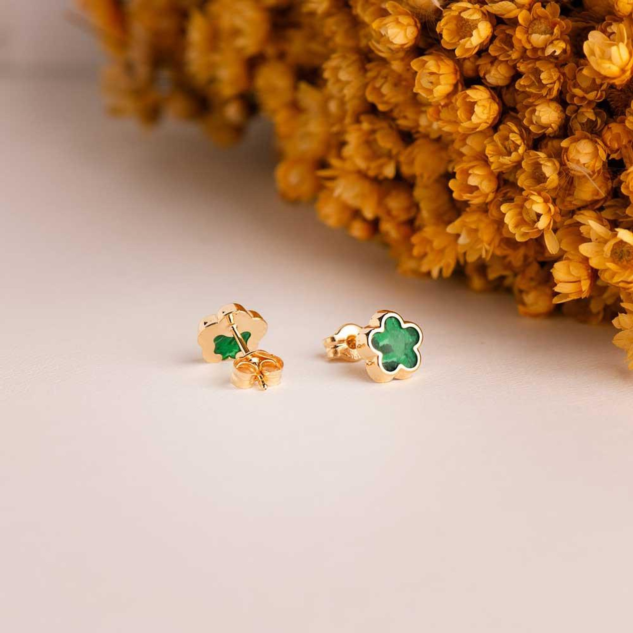 Voir la diapositive 3 : L'ATELIER D'AZUR Boucles d'Oreilles Or 18 Carats 750 Jaune et Malachite - Fleur