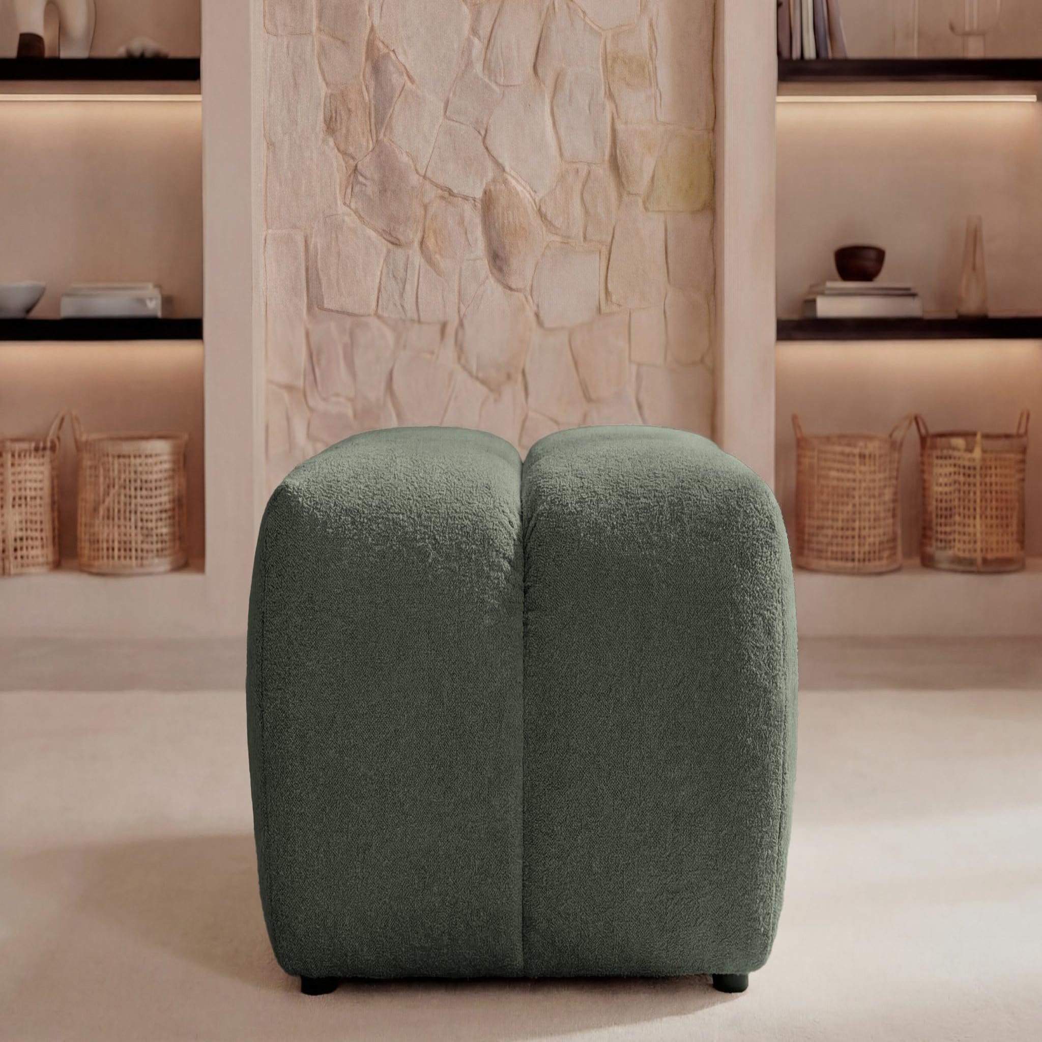 Voir la diapositive 4 : CASANOVA PARIS Maria - pouf en tissu lisse