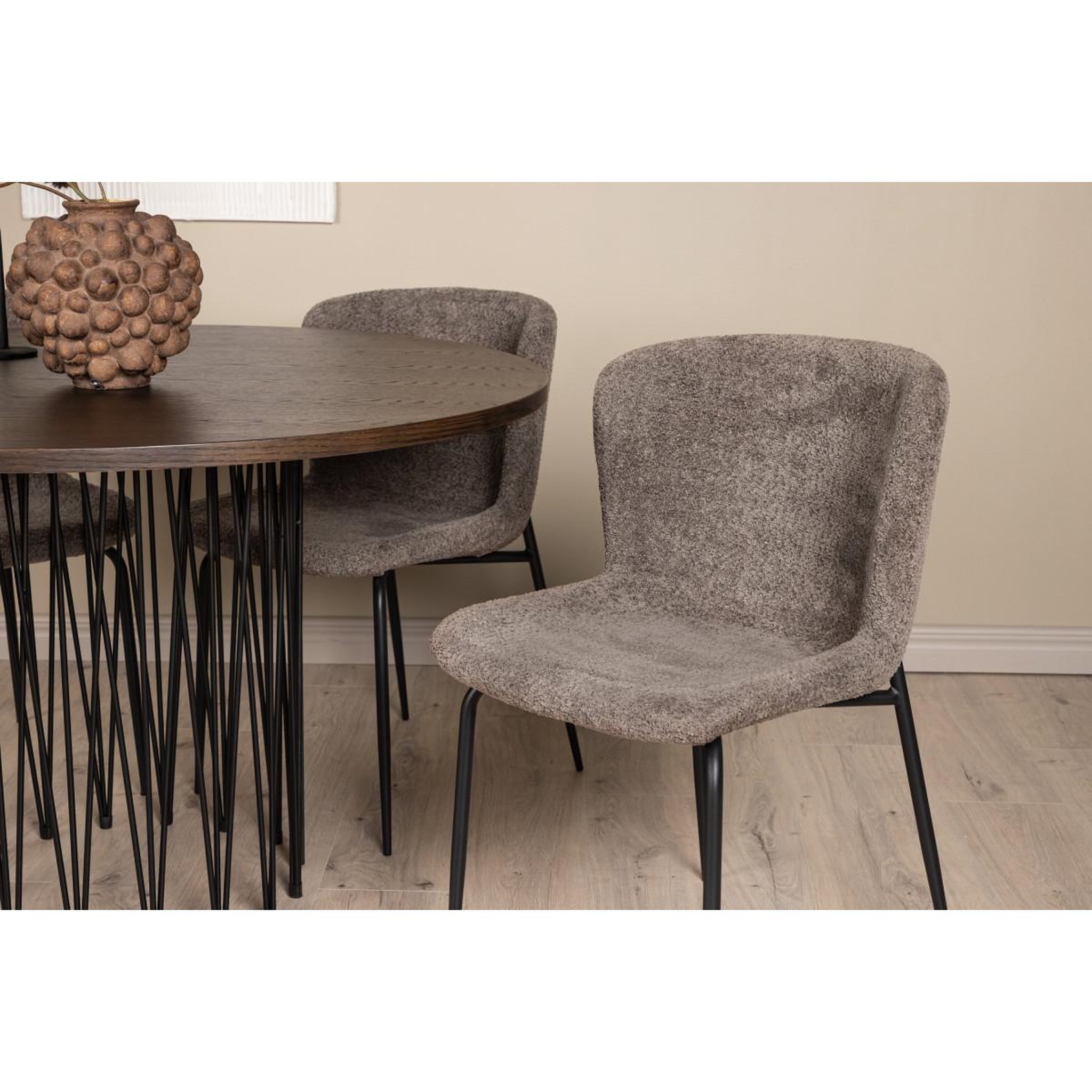 Voir la diapositive 4 : Paris Prix Ensemble table à manger & 4 chaises  stone & modesto  120cm marron