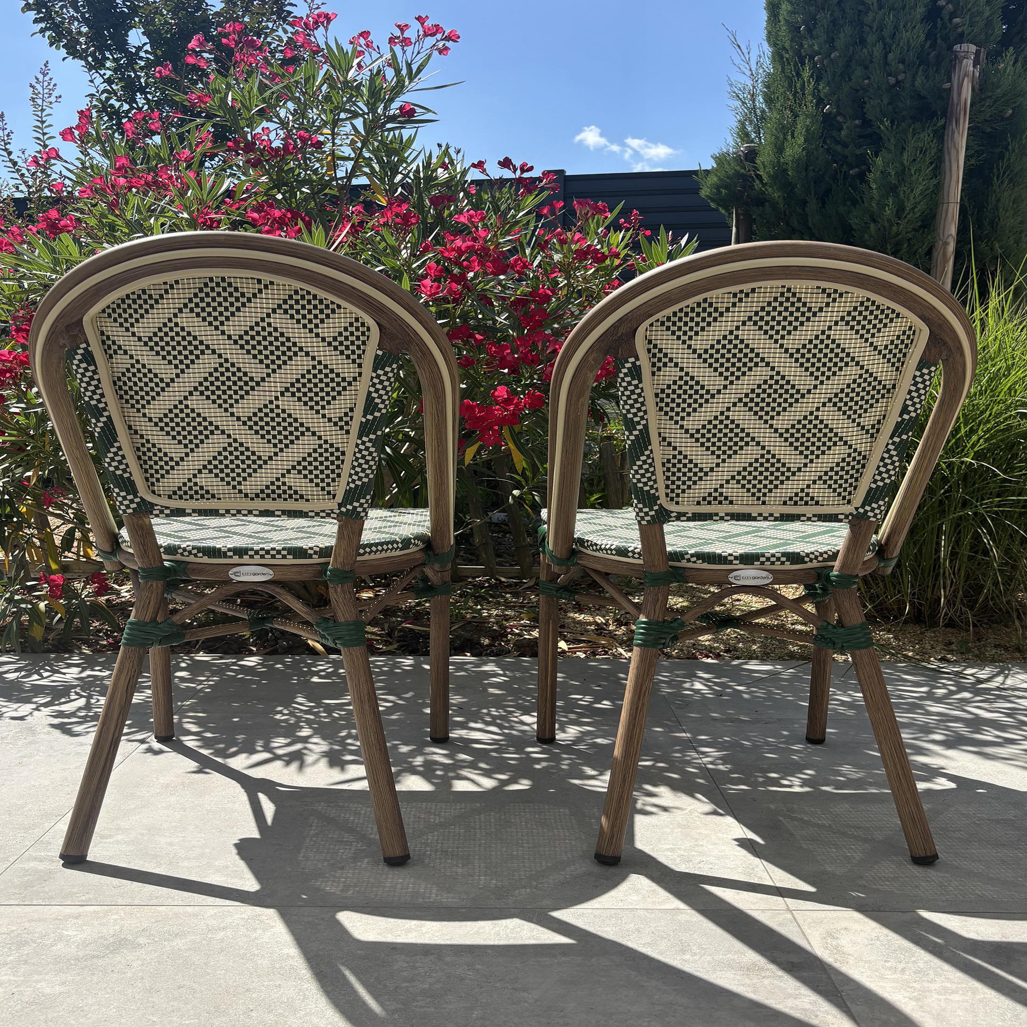 Voir la diapositive 4 : DCB GARDEN Lot de 2 fauteuils de jardin empilables en aluminium