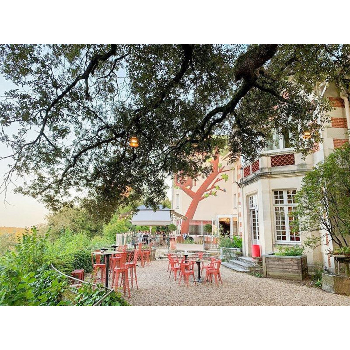 Smartbox 2 jours d'exception avec massage et accès au spa dans un hôtel 4* près de Cognac - Coffret Cadeau Séjour