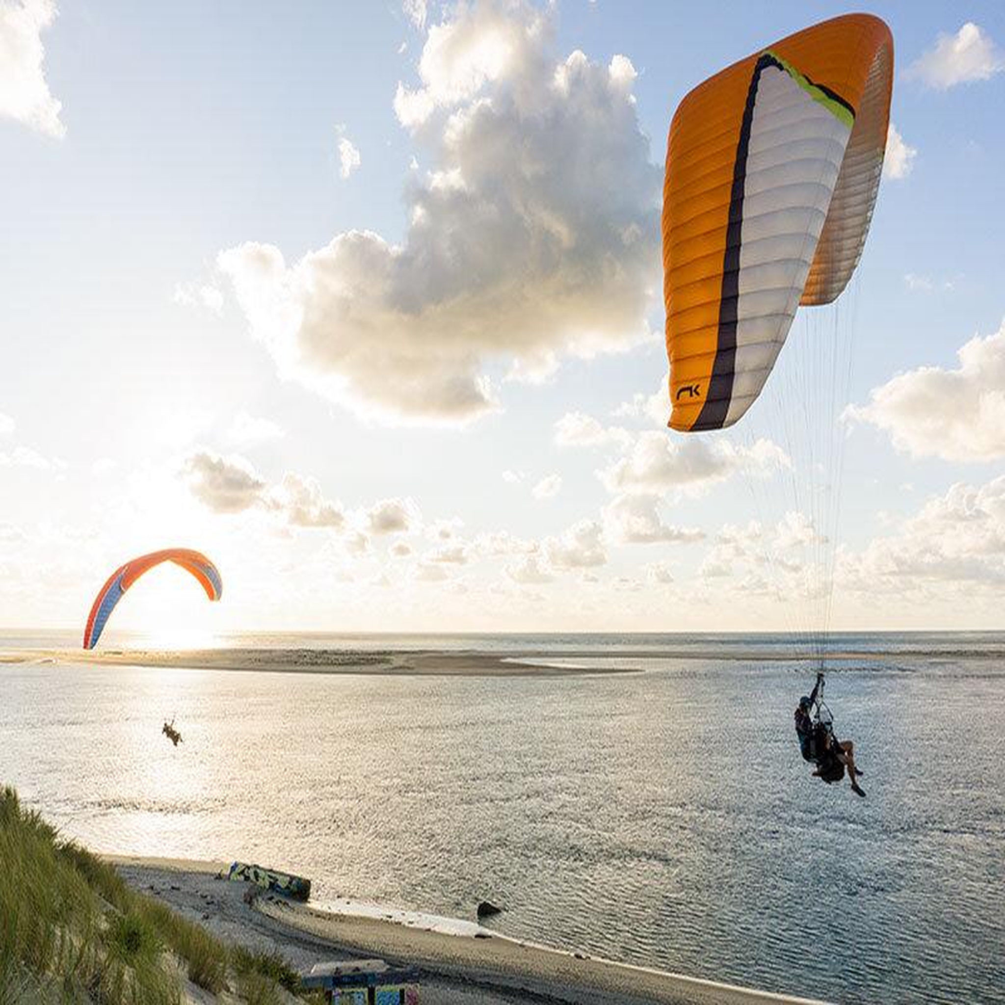 Voir la diapositive 3 : Smartbox Vol en parapente de 30 min au-dessus de la dune du pilat - coffret cadeau sport & aventure