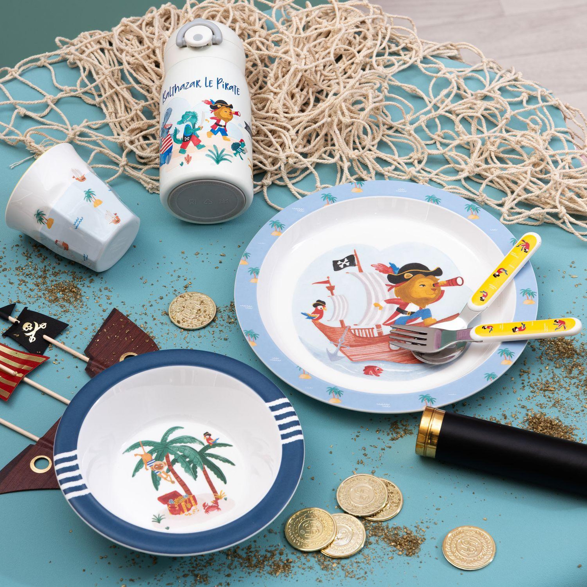 Voir la diapositive 2 : Amadeus Set repas 5 pièces ile aux pirates