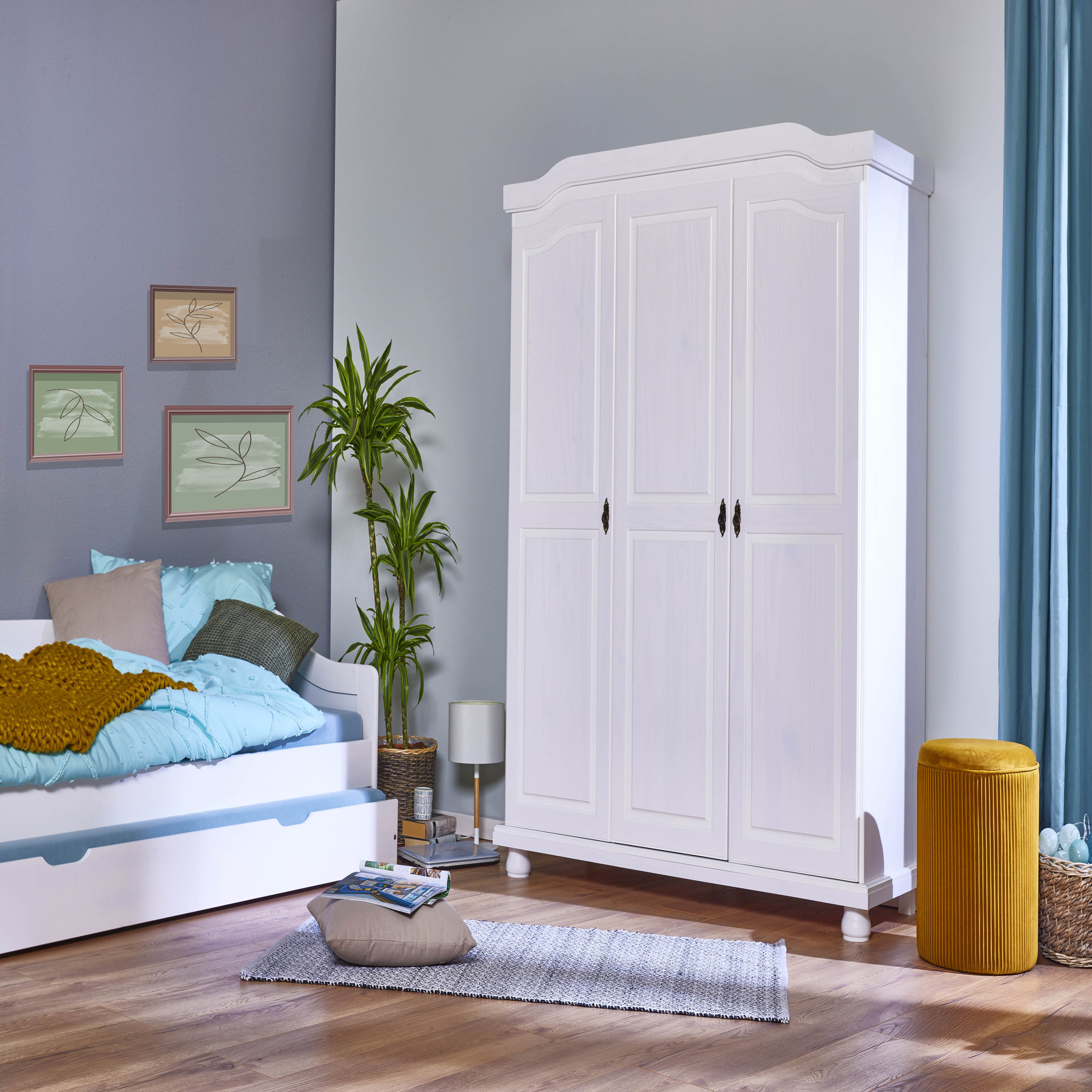 Armoire de chambre en bois massif 3 portes BASTIAN