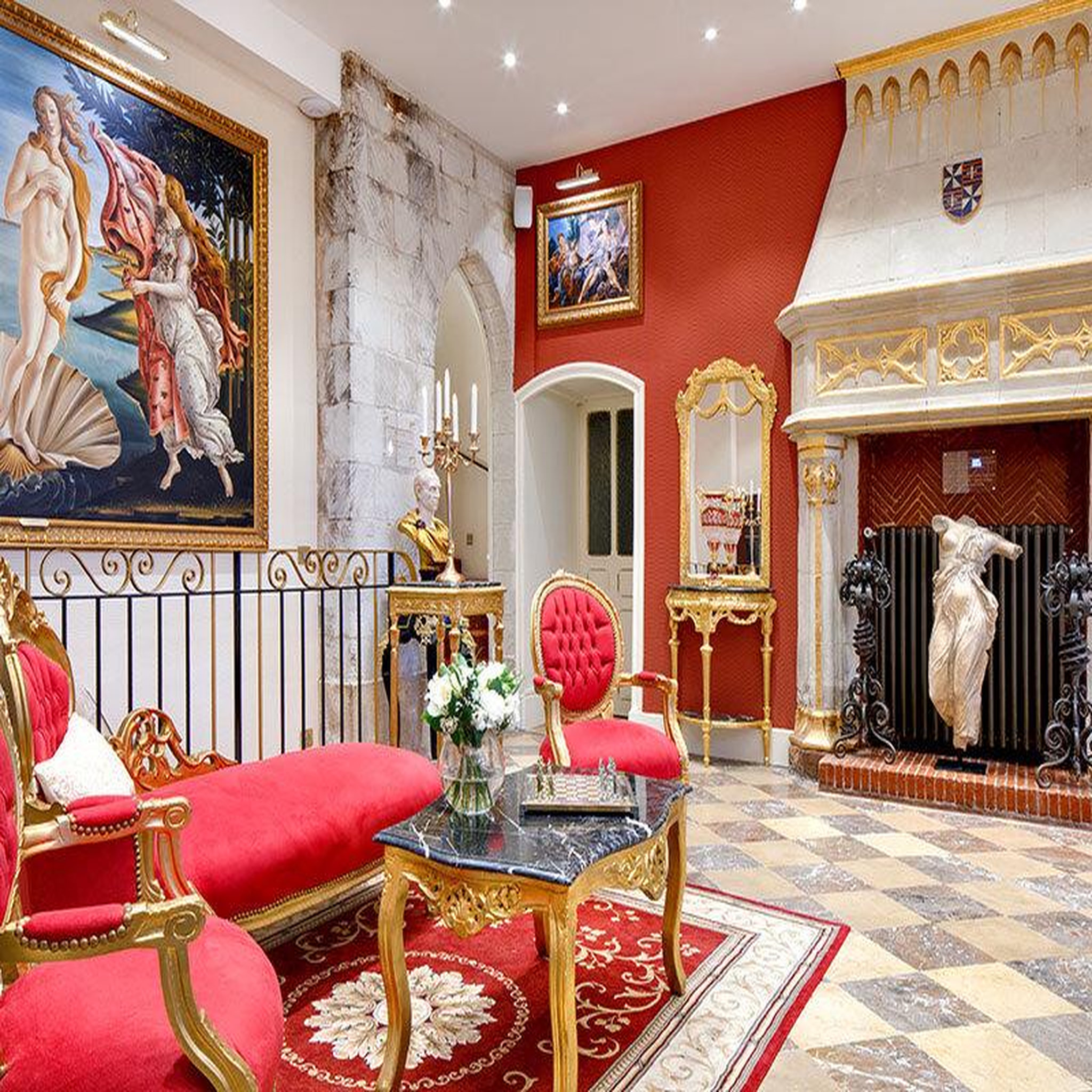 Voir la diapositive 3 : Smartbox 3 jours d'exception en château 4* avec dîner gastronomique entre angers et saumur en haute saison - coffret cadeau séjour