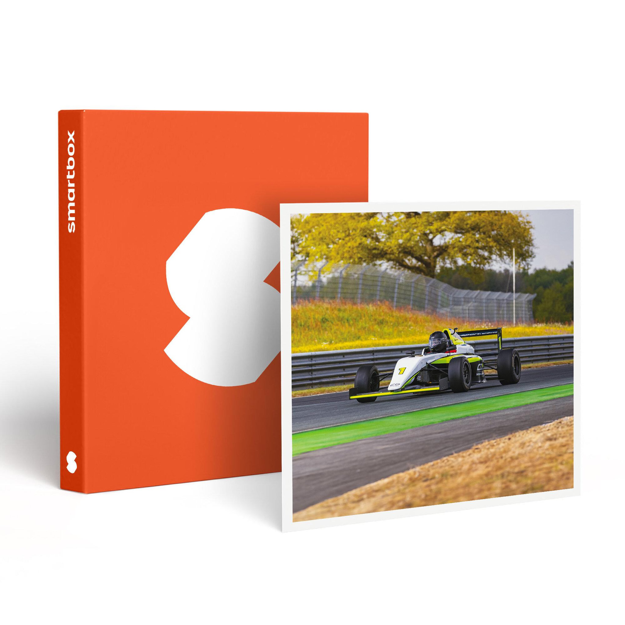 Smartbox Stage de pilotage monoplace : 10 tours sur le circuit de nogaro en formule 4 tatuus - coffret cadeau sport & aventure