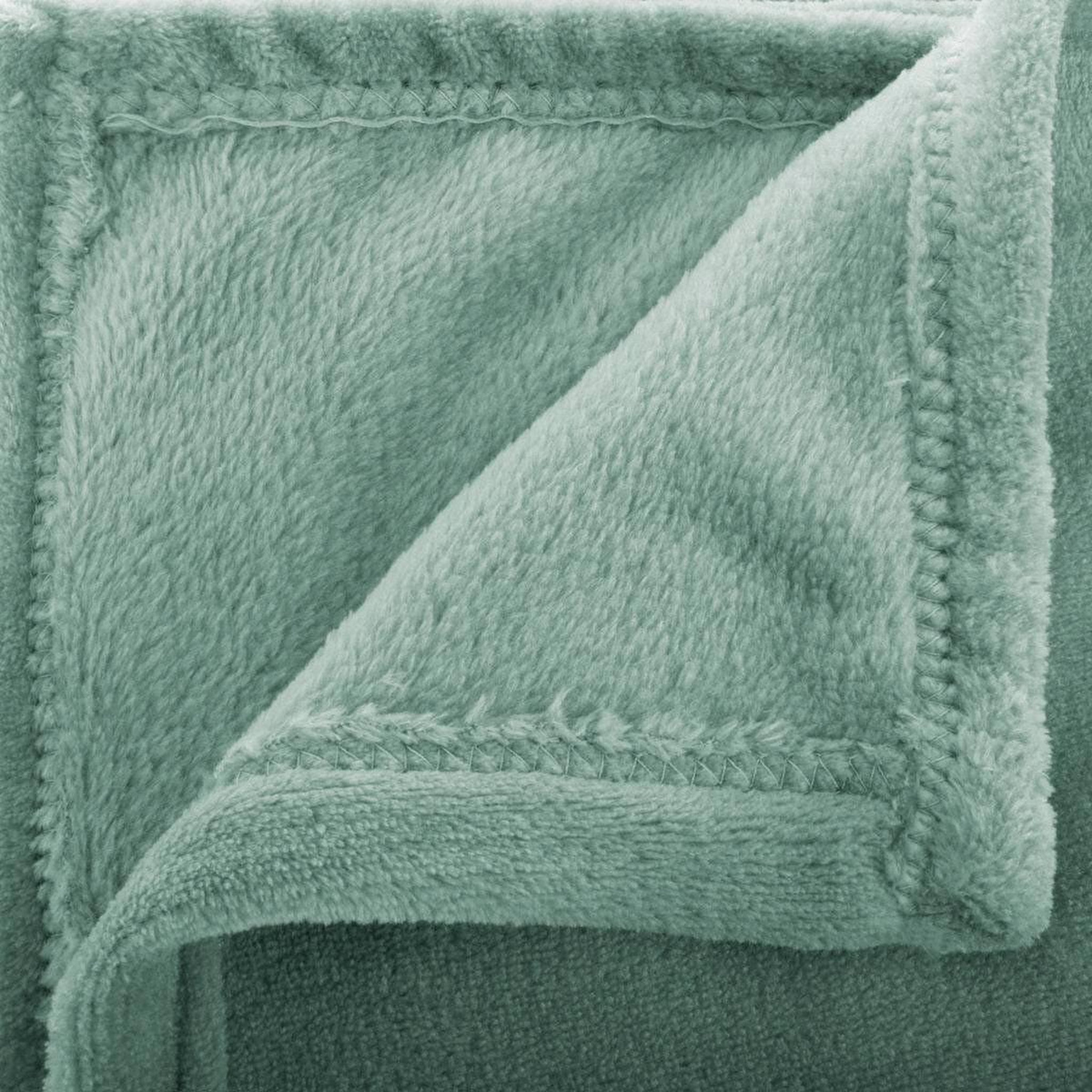 Voir la diapositive 2 : ATMOSPHERA Plaid en flanelle uni  ollis  180x230cm vert céladon