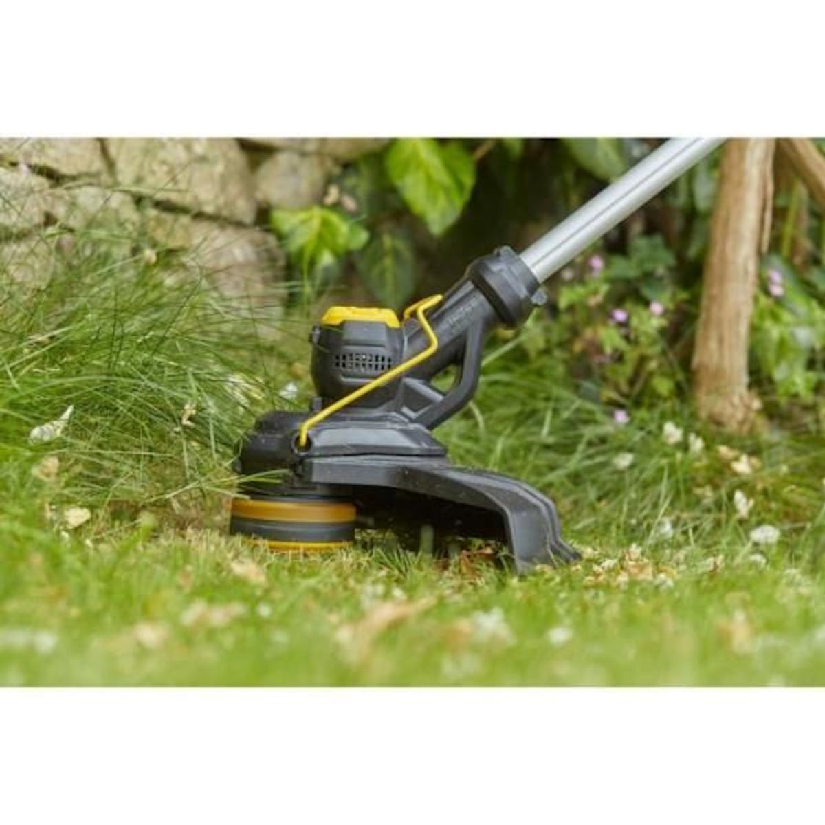 STANLEY FATMAX Coupe-bordure électrique sans fil + batterie 4Ah + chargeur - Stanley Fatmax - SFMCST933M1-QW - 18V - 33 cm
