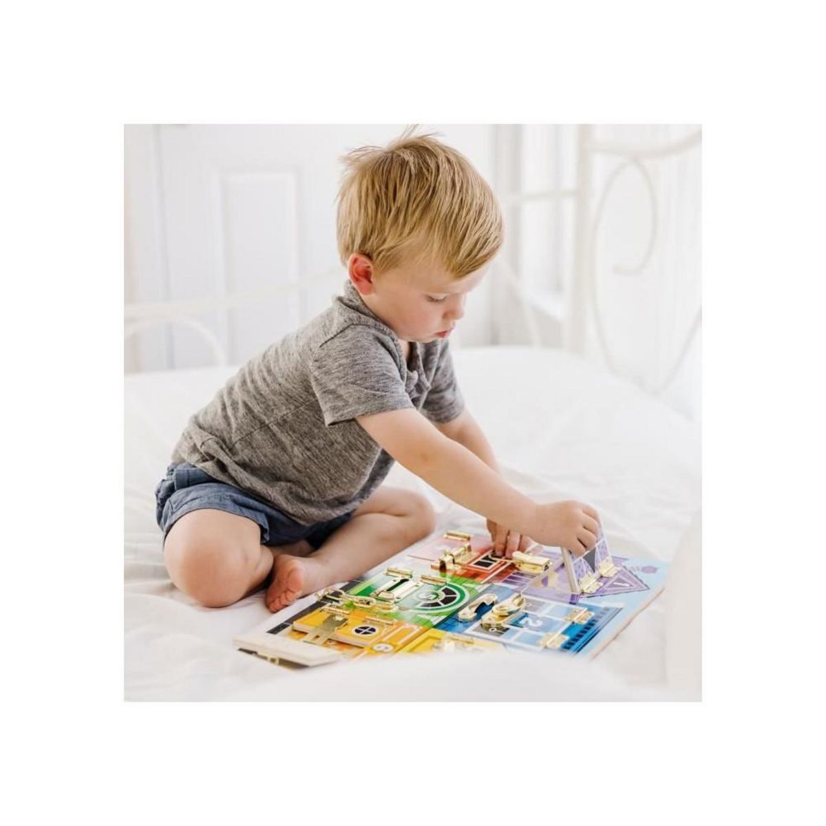 MELISSA & DOUG Planche d'activités avec loquets - Mélissa & Doug