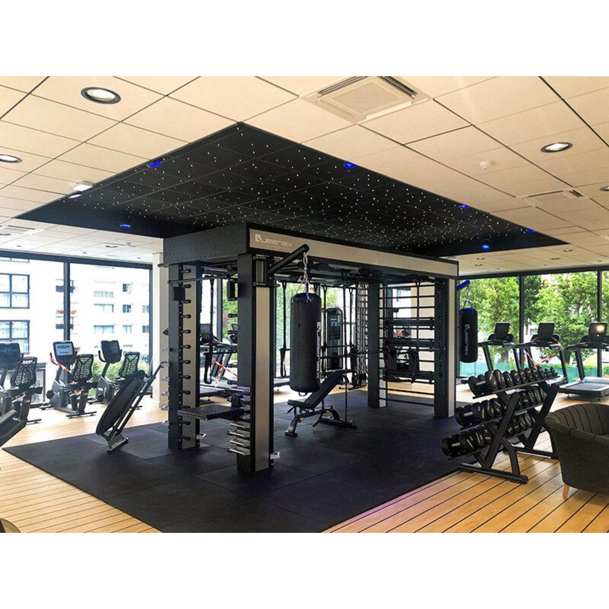 Smartbox 2 jours près de Paris en hôtel 4* avec accès à l'espace bien-être et salle de sport - Coffret Cadeau Séjour