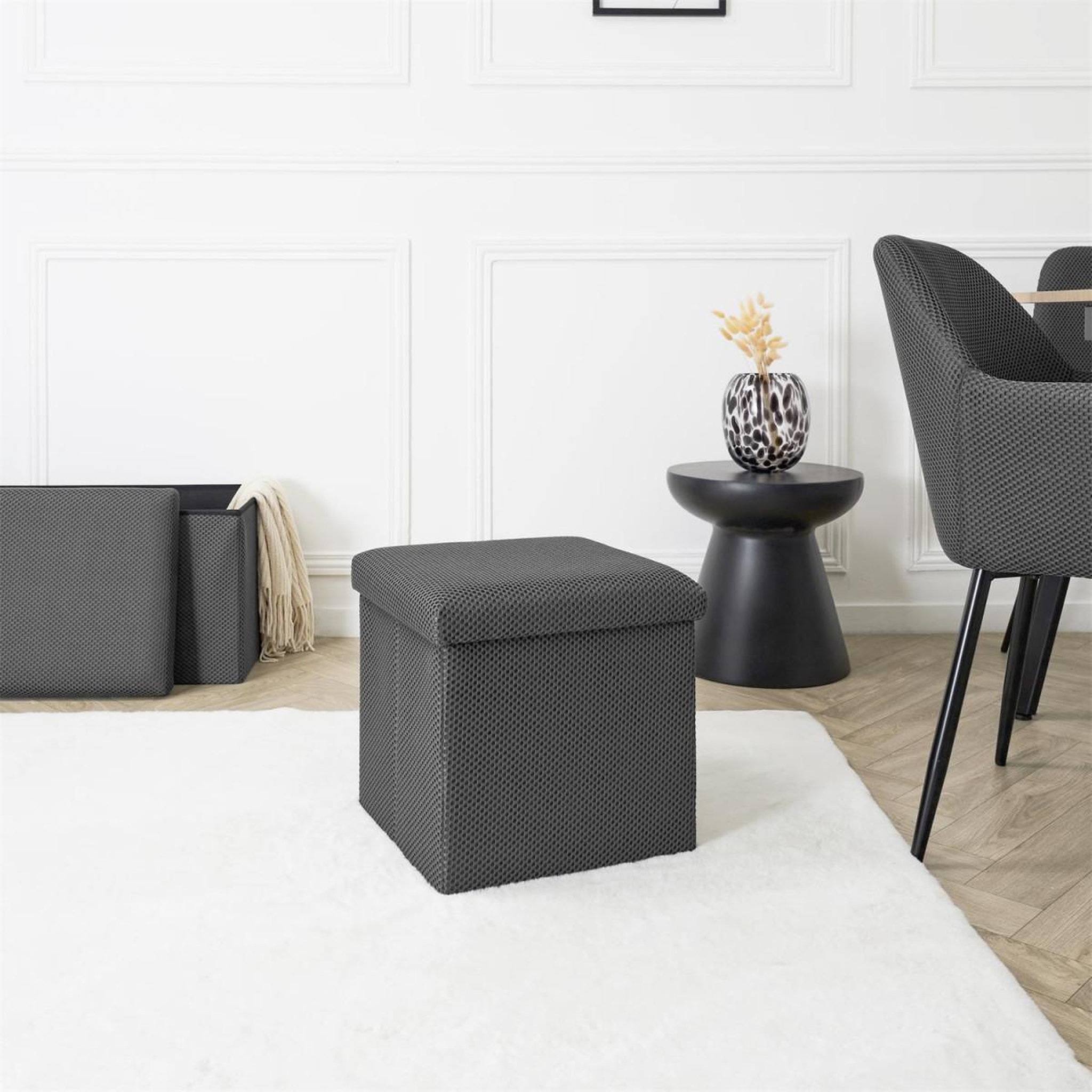 Voir la diapositive 5 : The Home Deco Factory Pouf coffre pliable  atome  38cm gris