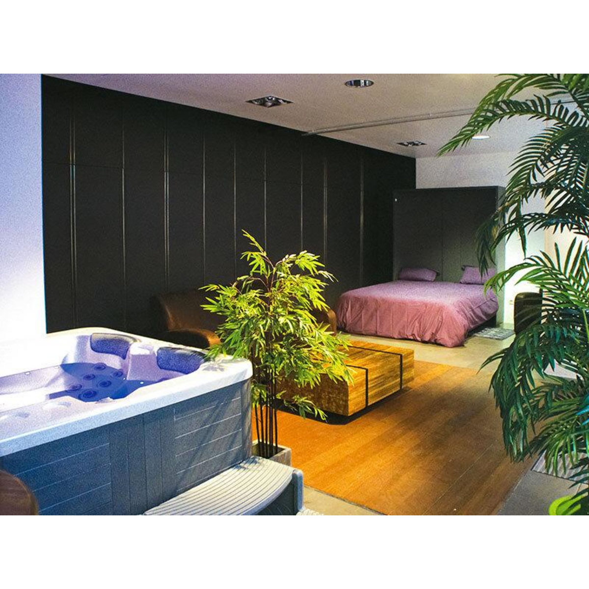 Smartbox 2 jours en suite avec bain bouillonnant privé et massage d'1h30 à Nîmes - Coffret Cadeau Séjour