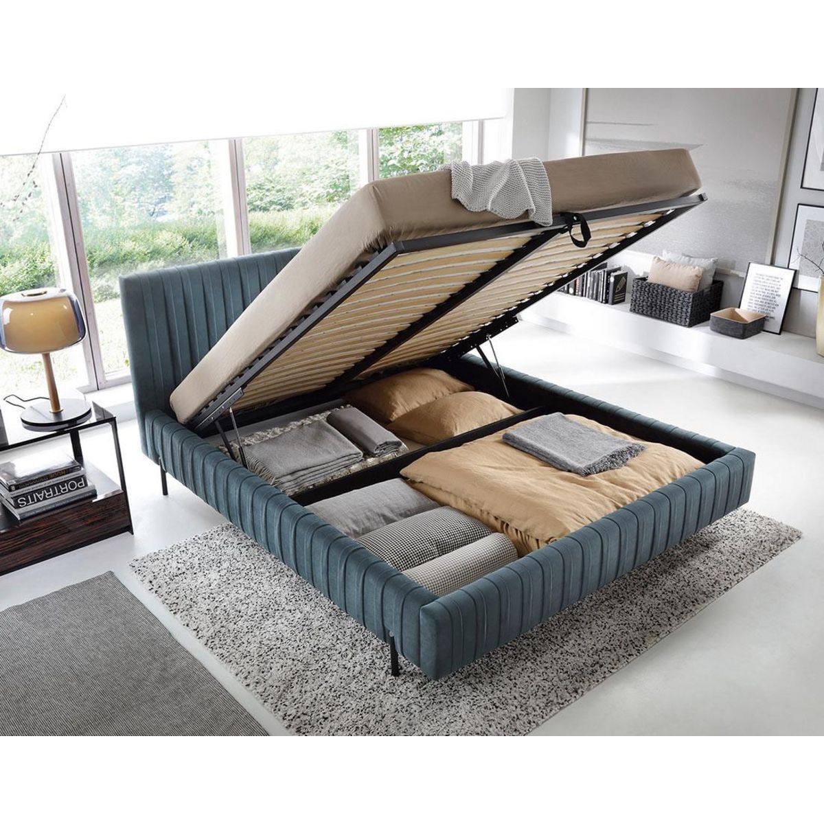 LISA DESIGN Flavio - lit coffre - 140x200 cm - sommier inclus - en velours