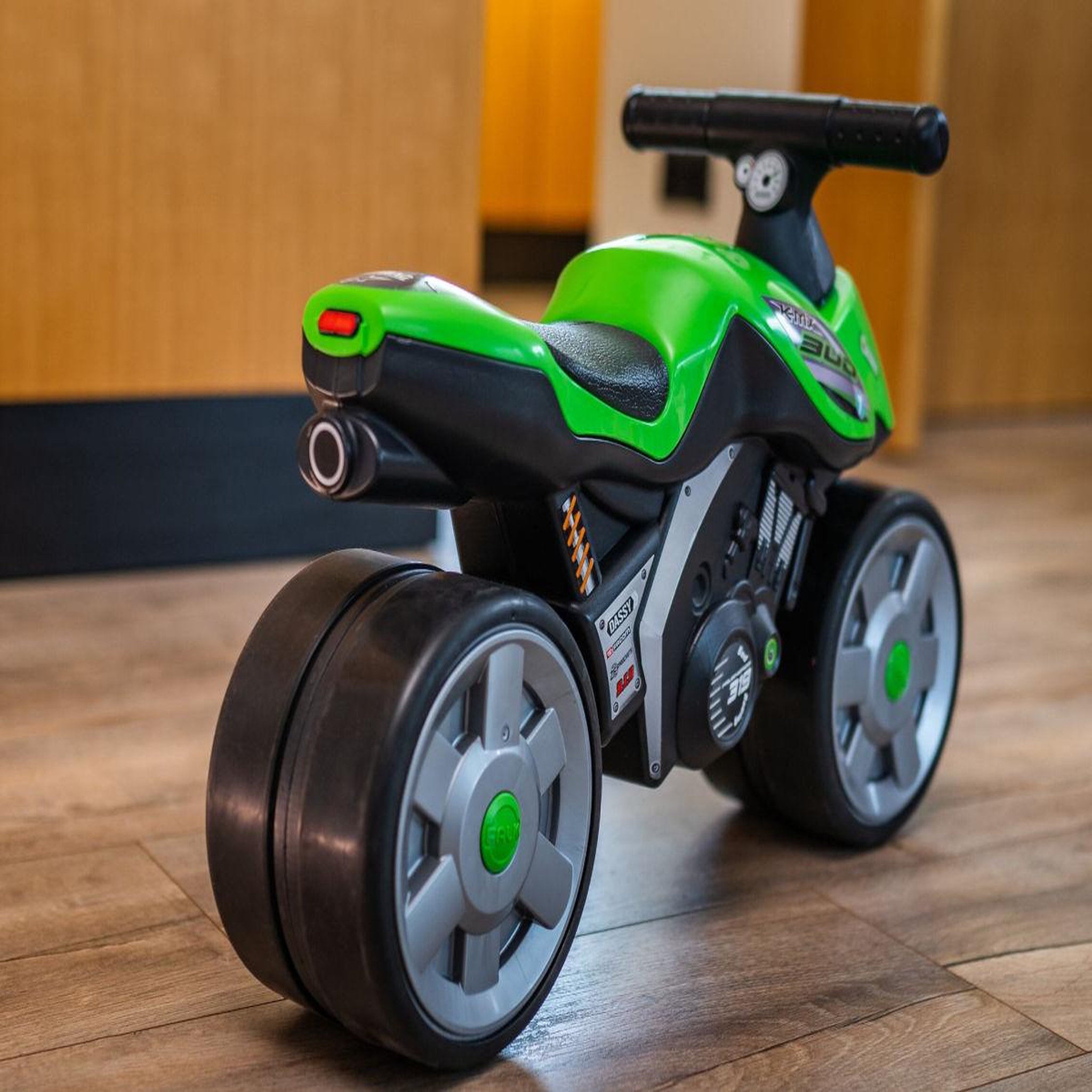 Voir la diapositive 4 : FALK Porteur enfant Moto Team Bud Racing 1 à 3 ans - Falk