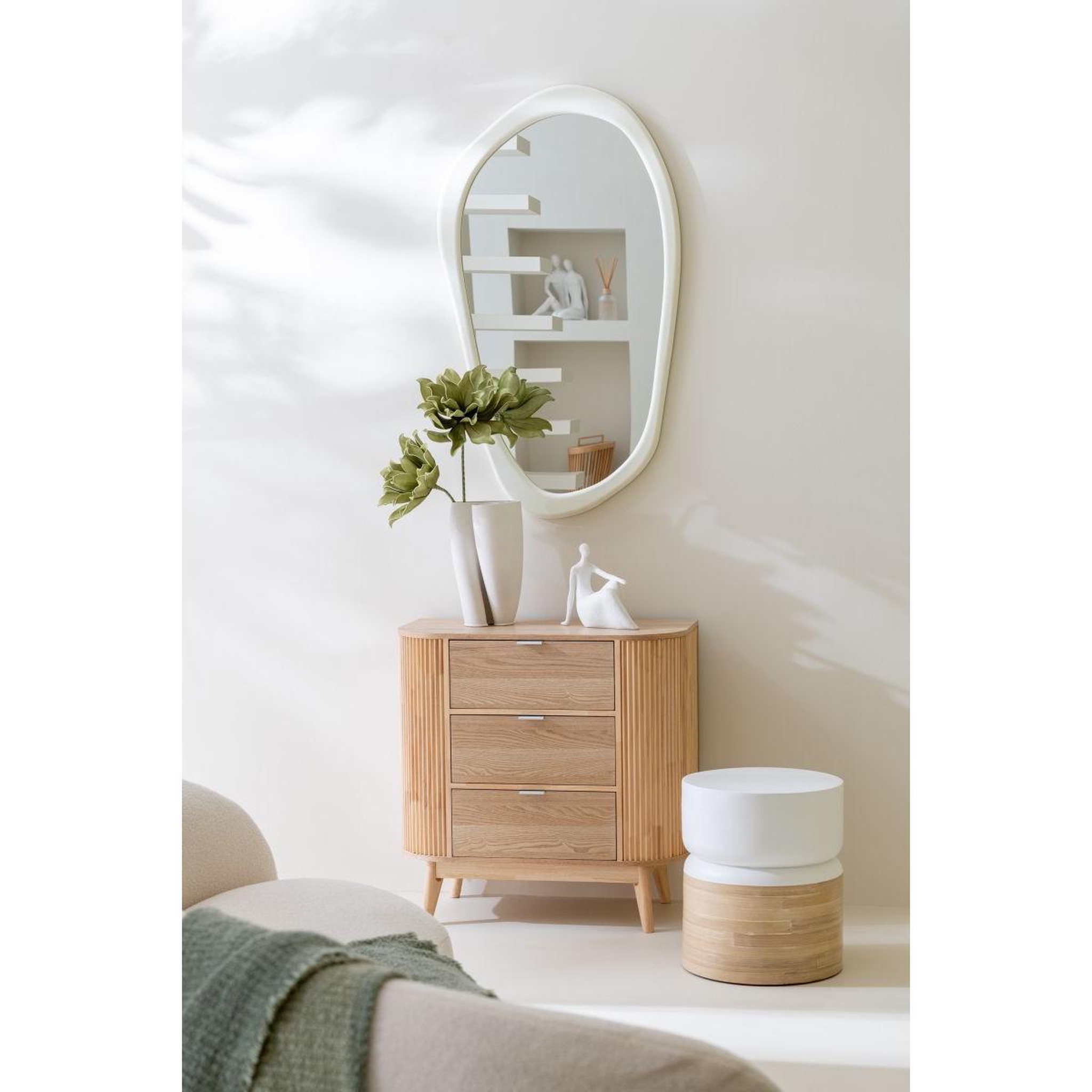 Voir la diapositive 5 : J-LINE Miroir Mural Design  Moderna  120cm Blanc