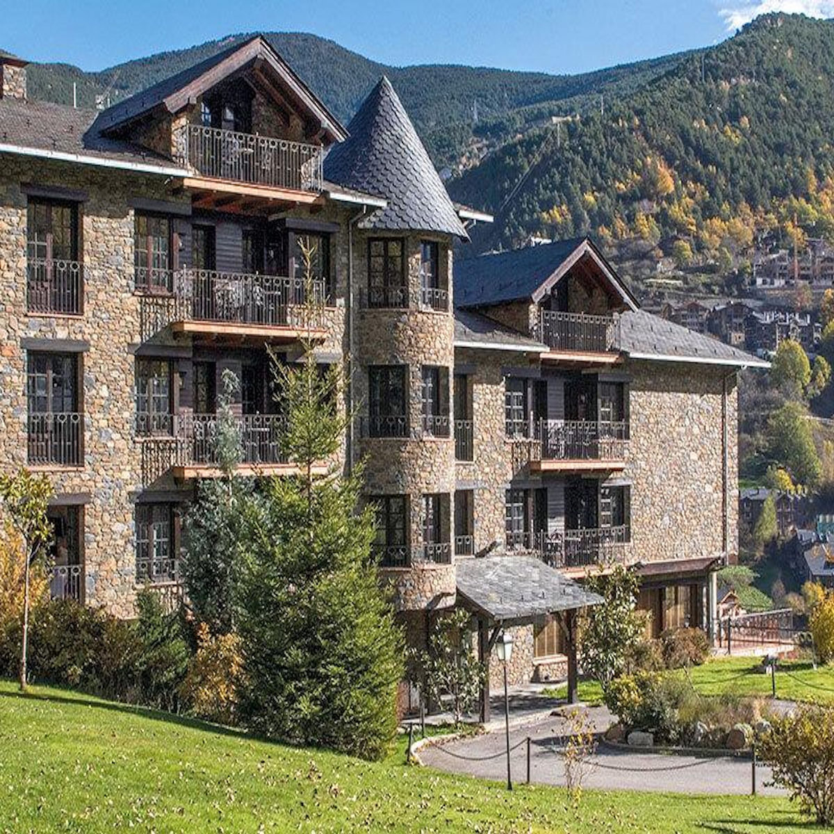 Smartbox Noël cocooning : 2 jours de bien-être et d'évasion - Coffret Cadeau Multi-thèmes