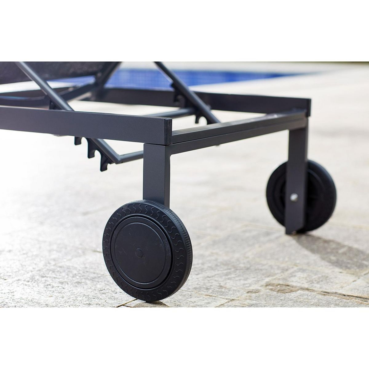 CONCEPT USINE Lot de 2 transats inclinables avec roulettes en aluminium noir CUBA