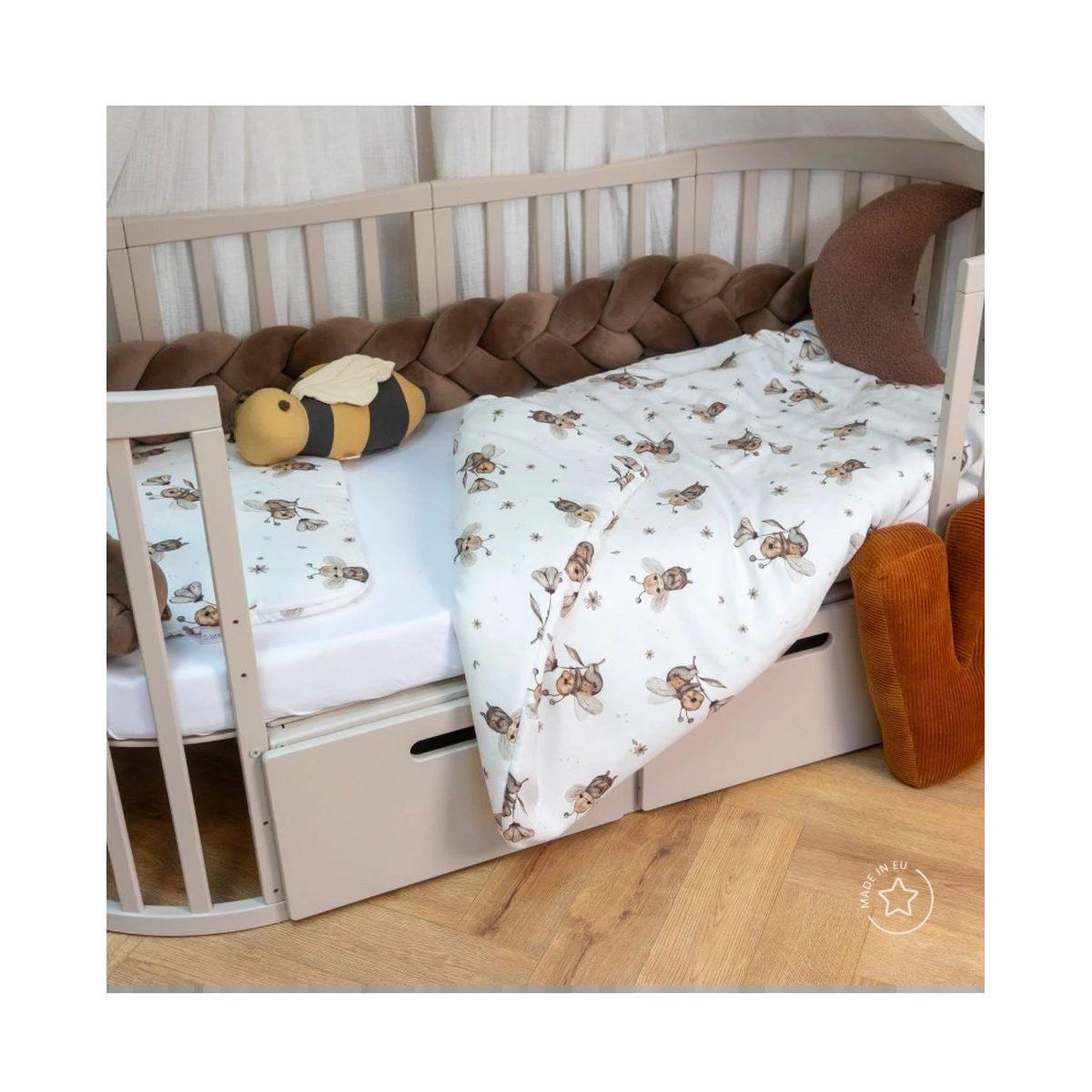 Voir la diapositive 2 : WALDIN Couette bébé 150 × 100 cm - motif abeilles, blanc